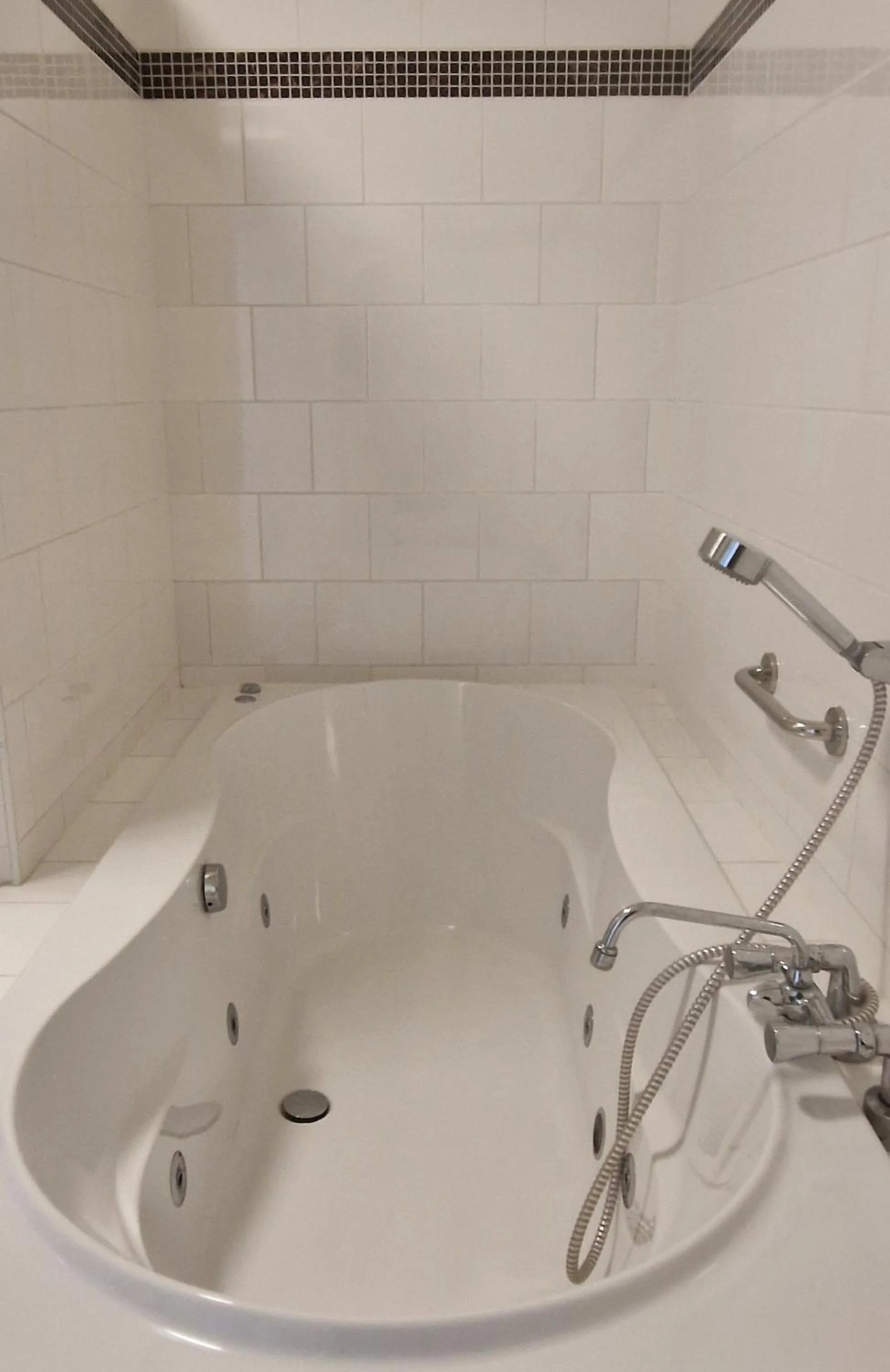 Bathroom in Hotel Garni Am Lindenhof Bunde