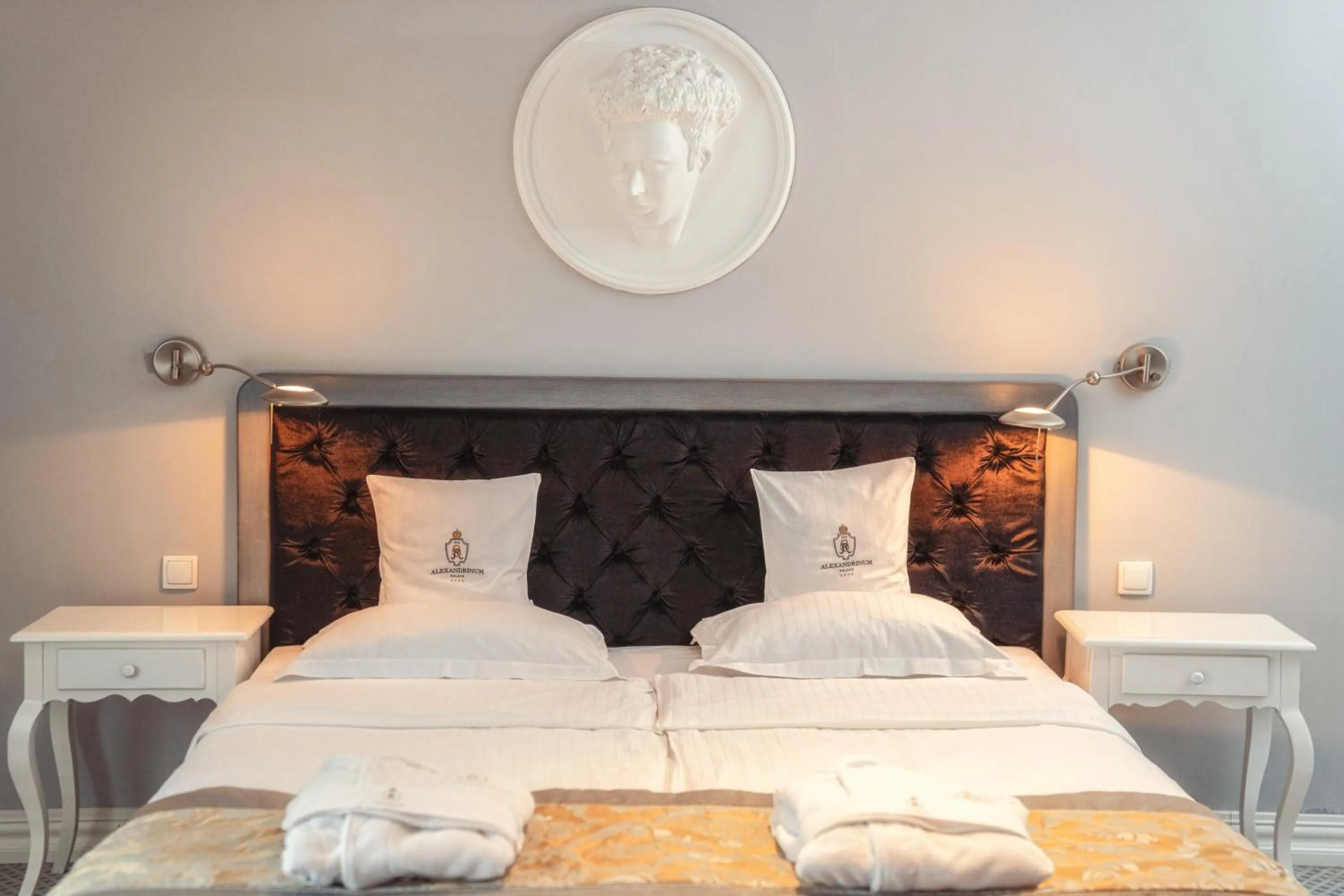 Bed in Hotel Pałac Alexandrinum