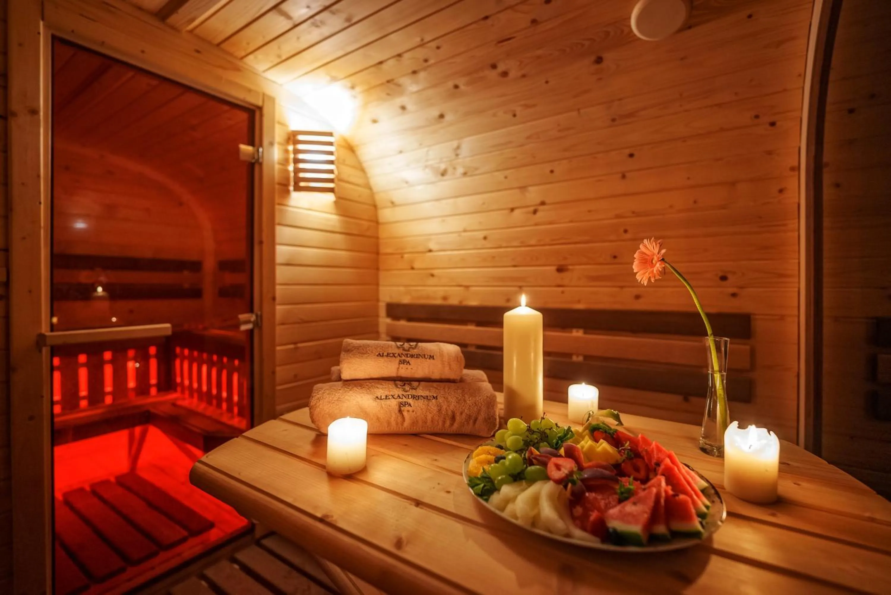 Seating area in Hotel Pałac Alexandrinum