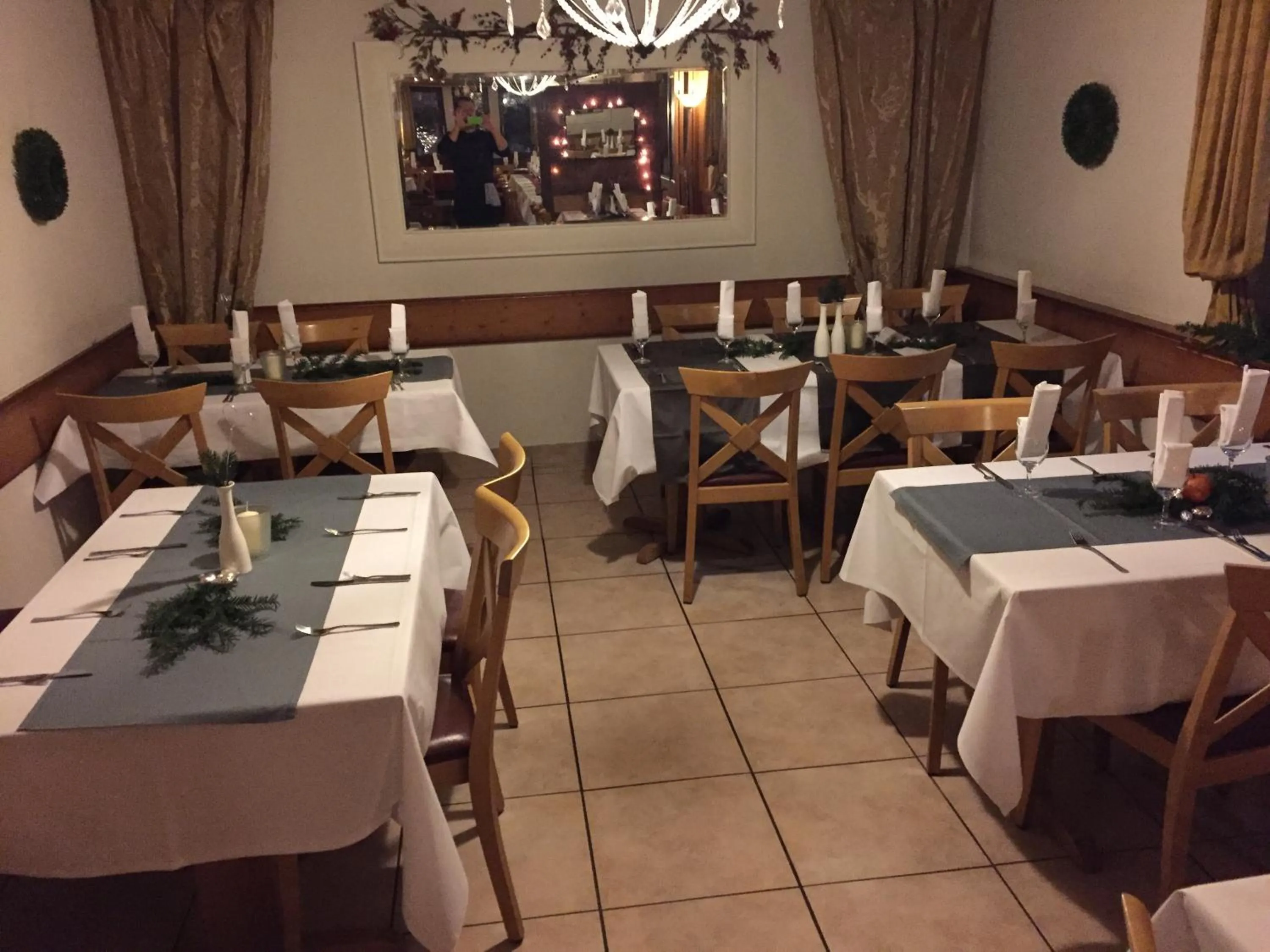 Restaurant/places to eat in Hotel Krone