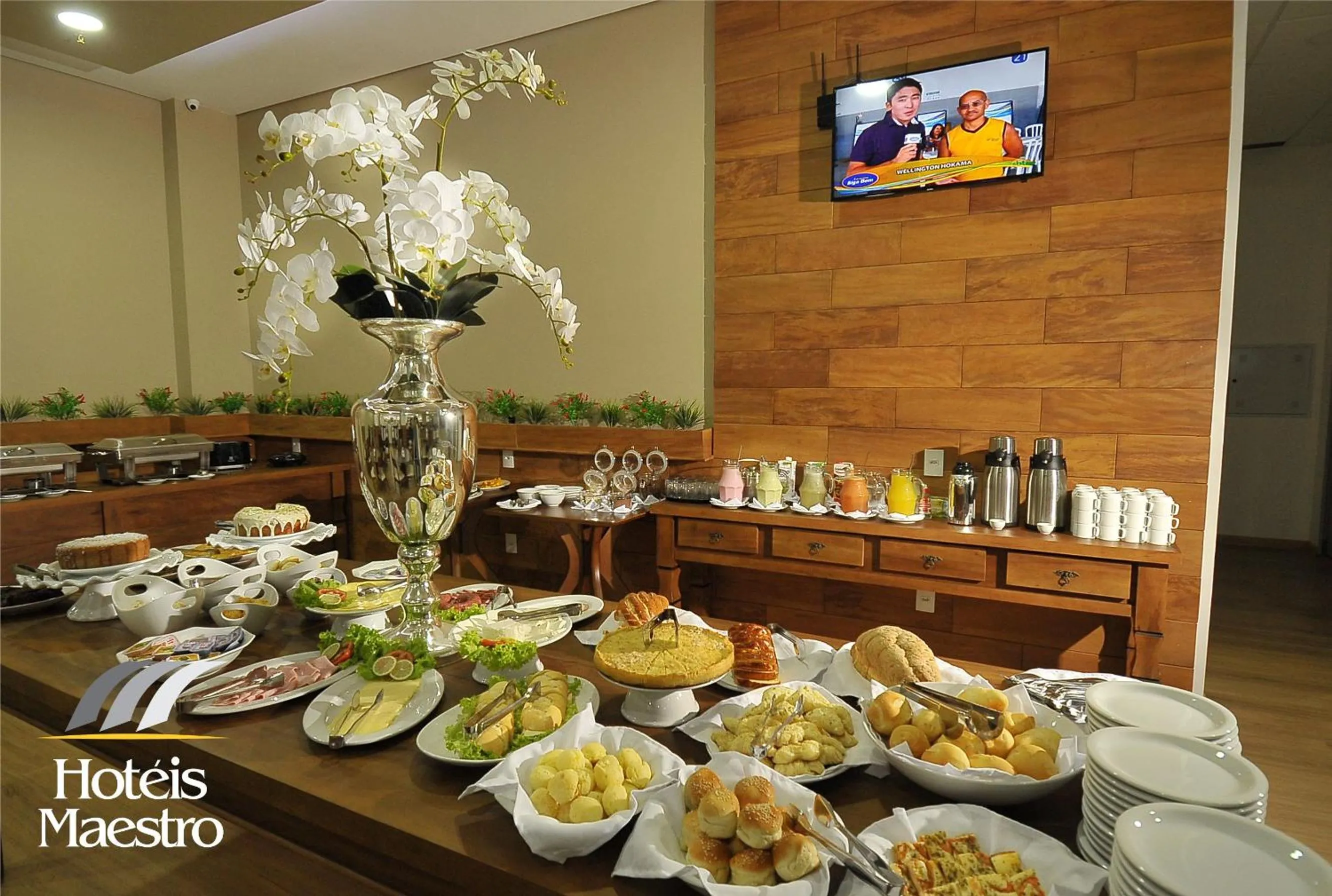 Food in Hotel Maestro Premium Cascavel