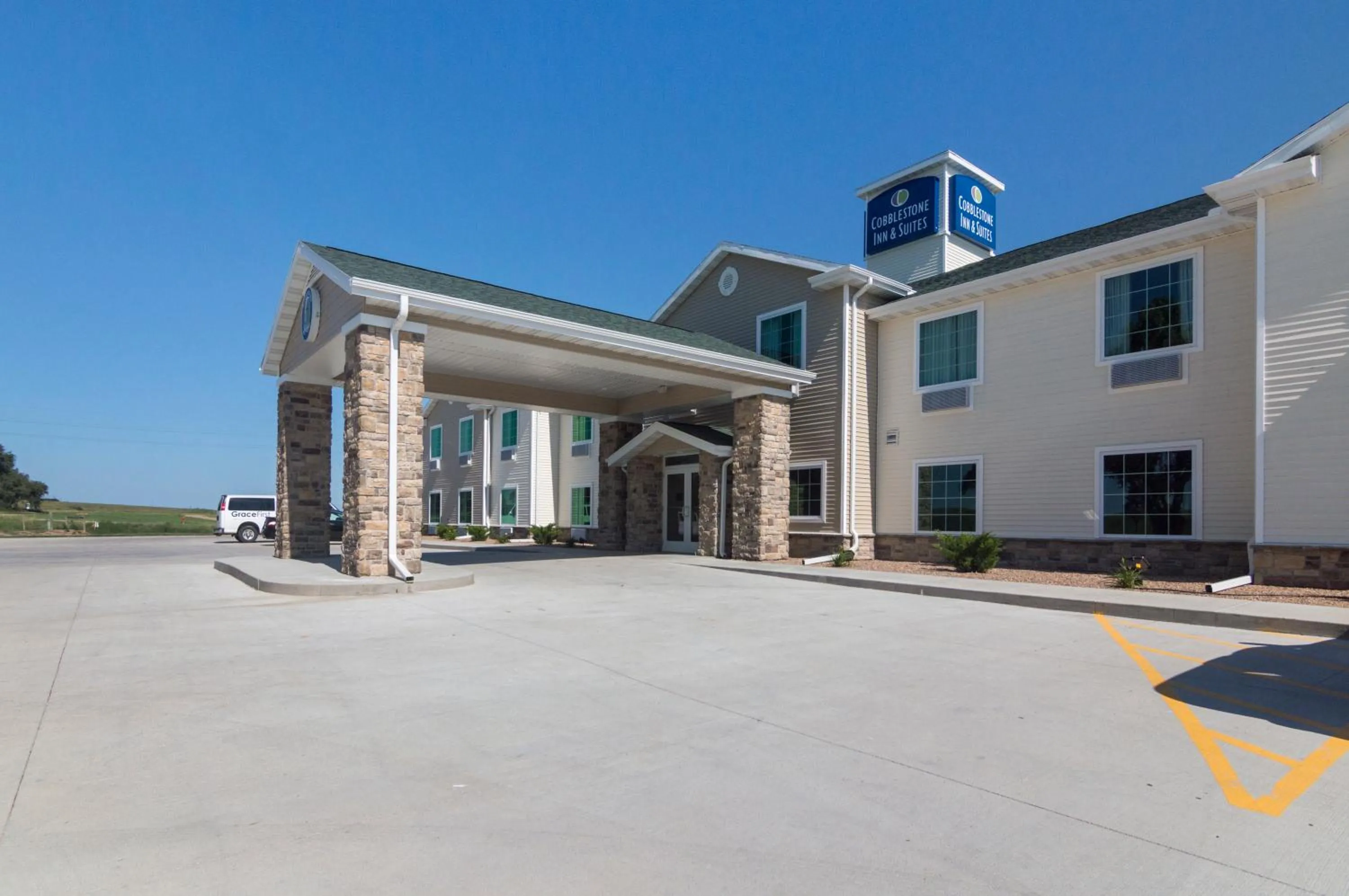 Property building in Cobblestone Inn & Suites - Lakin