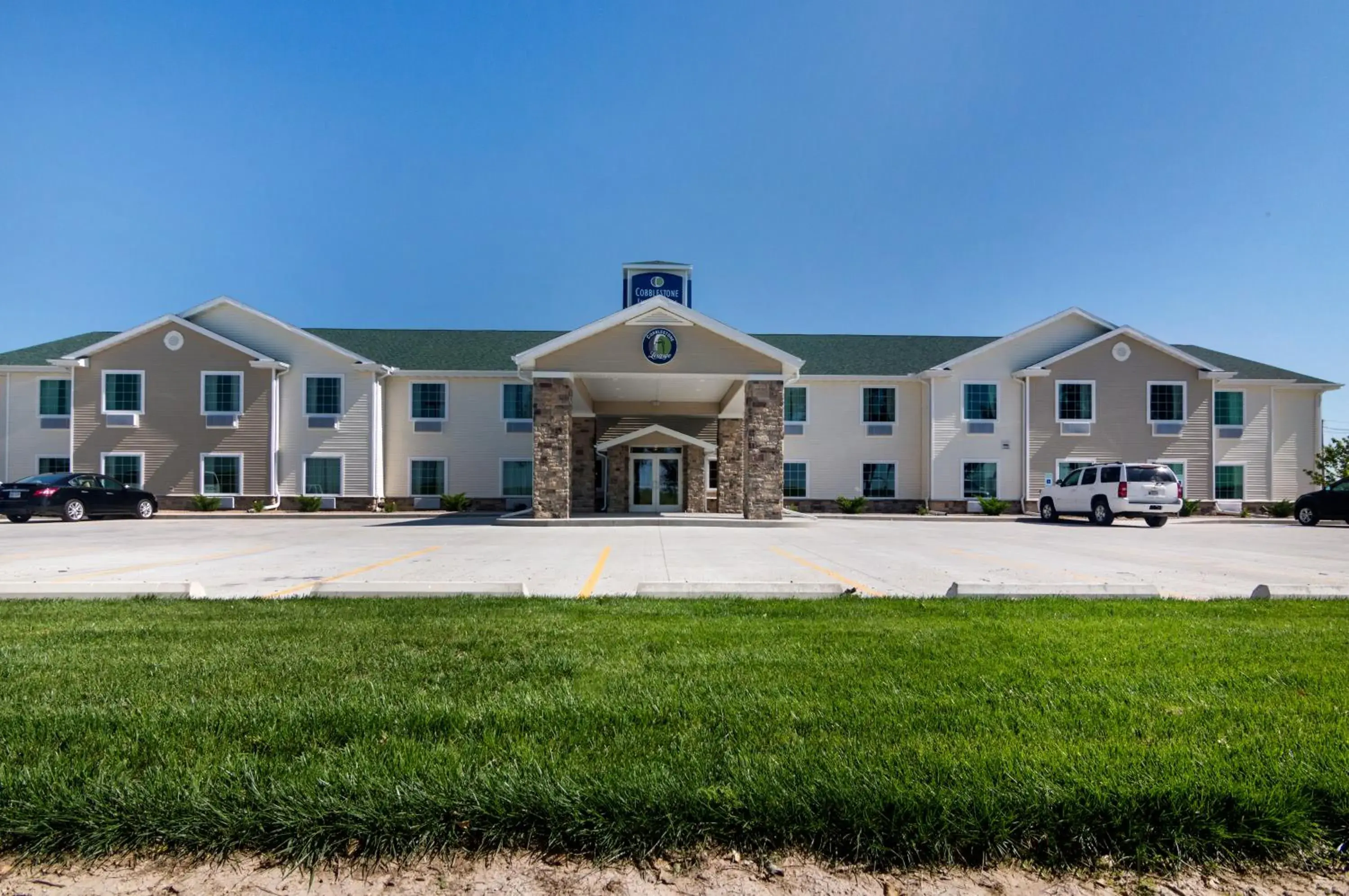 Property building in Cobblestone Inn & Suites - Lakin Property building in Cobblestone Inn & Suites - Lakin