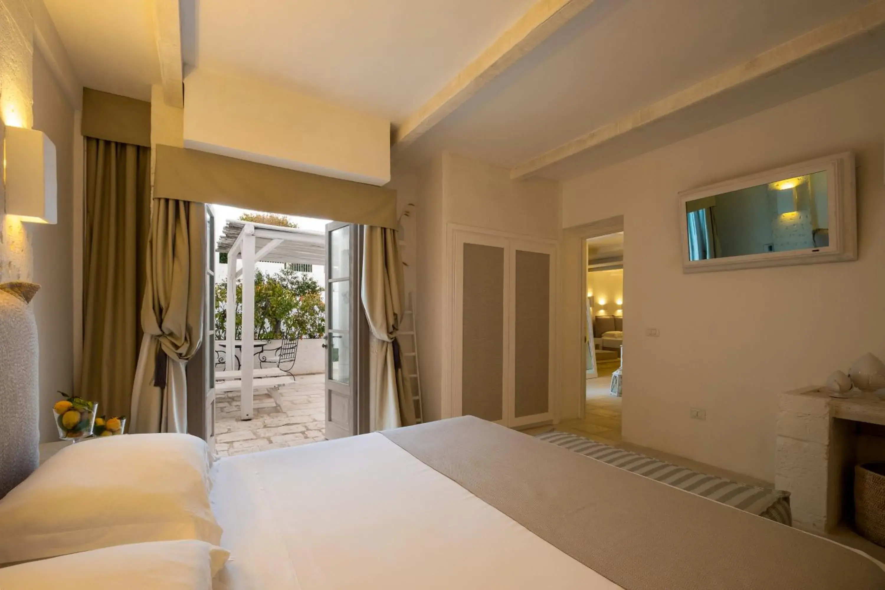 Bedroom, Bed in Baglioni Masseria Muzza Resort & Spa Bedroom, Bed in Baglioni Masseria Muzza Resort & Spa