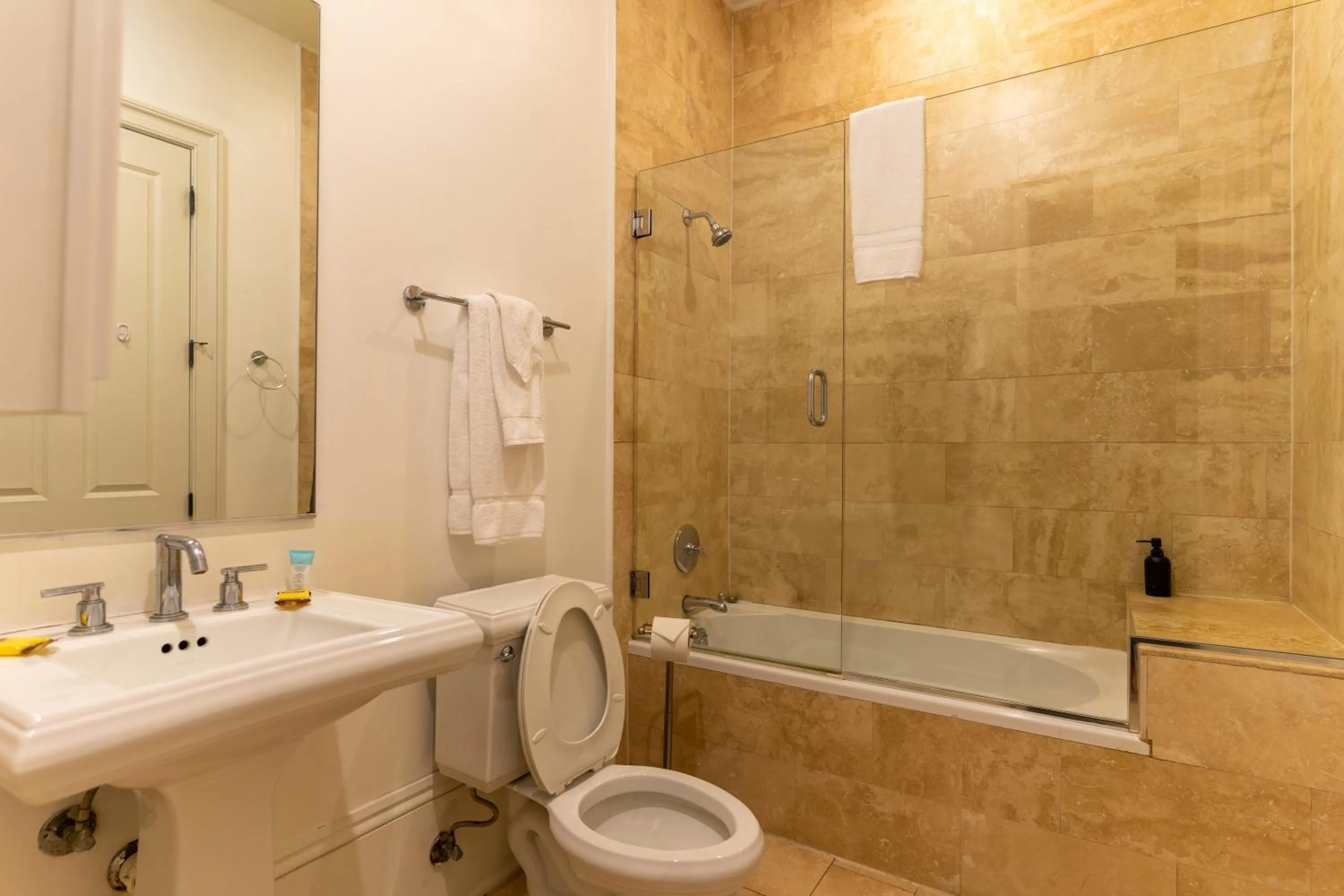 Toilet in Catahoula Hotel New Orleans