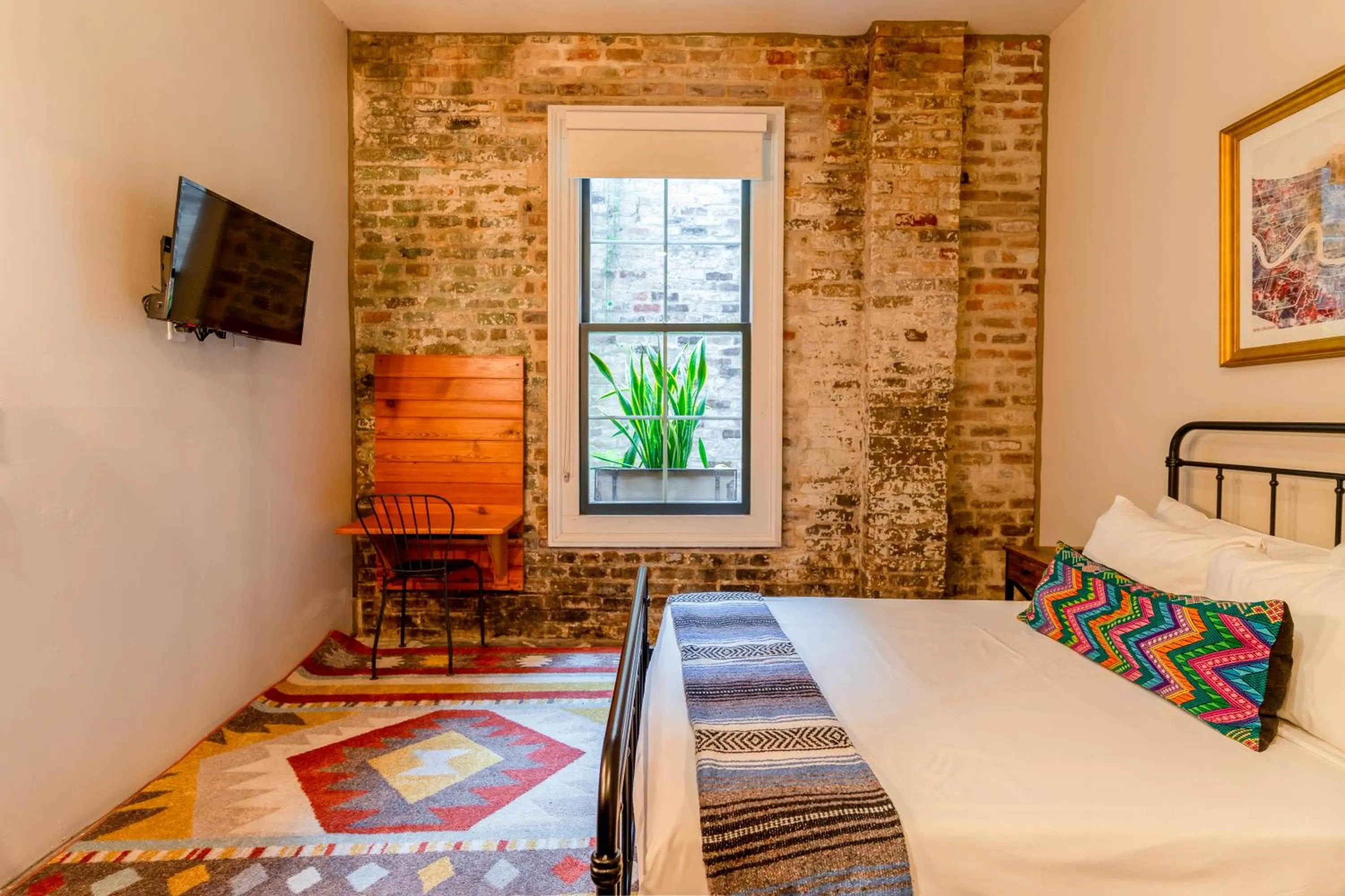 Bed in Catahoula Hotel New Orleans