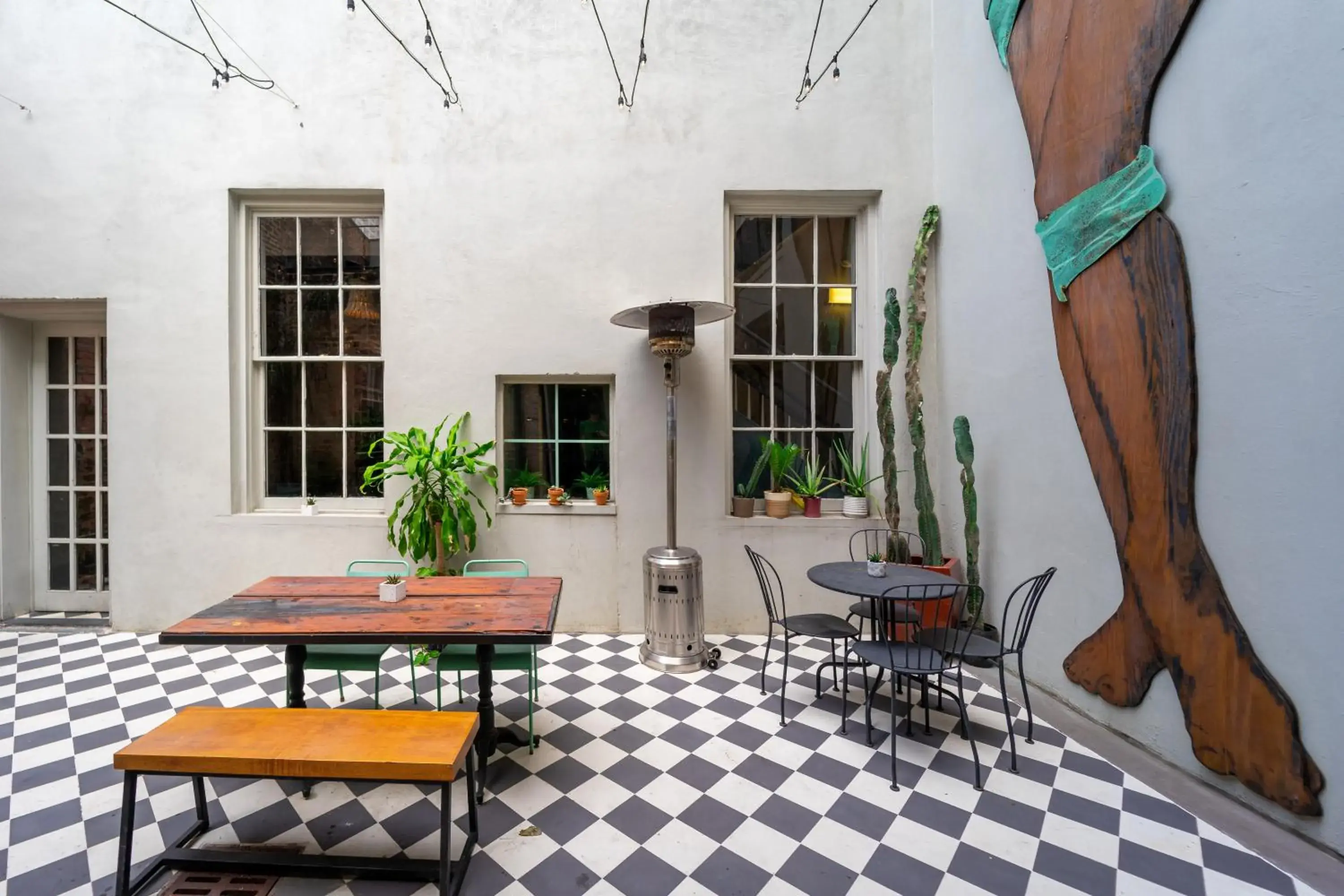 Property building in Catahoula Hotel New Orleans Property building in Catahoula Hotel New Orleans