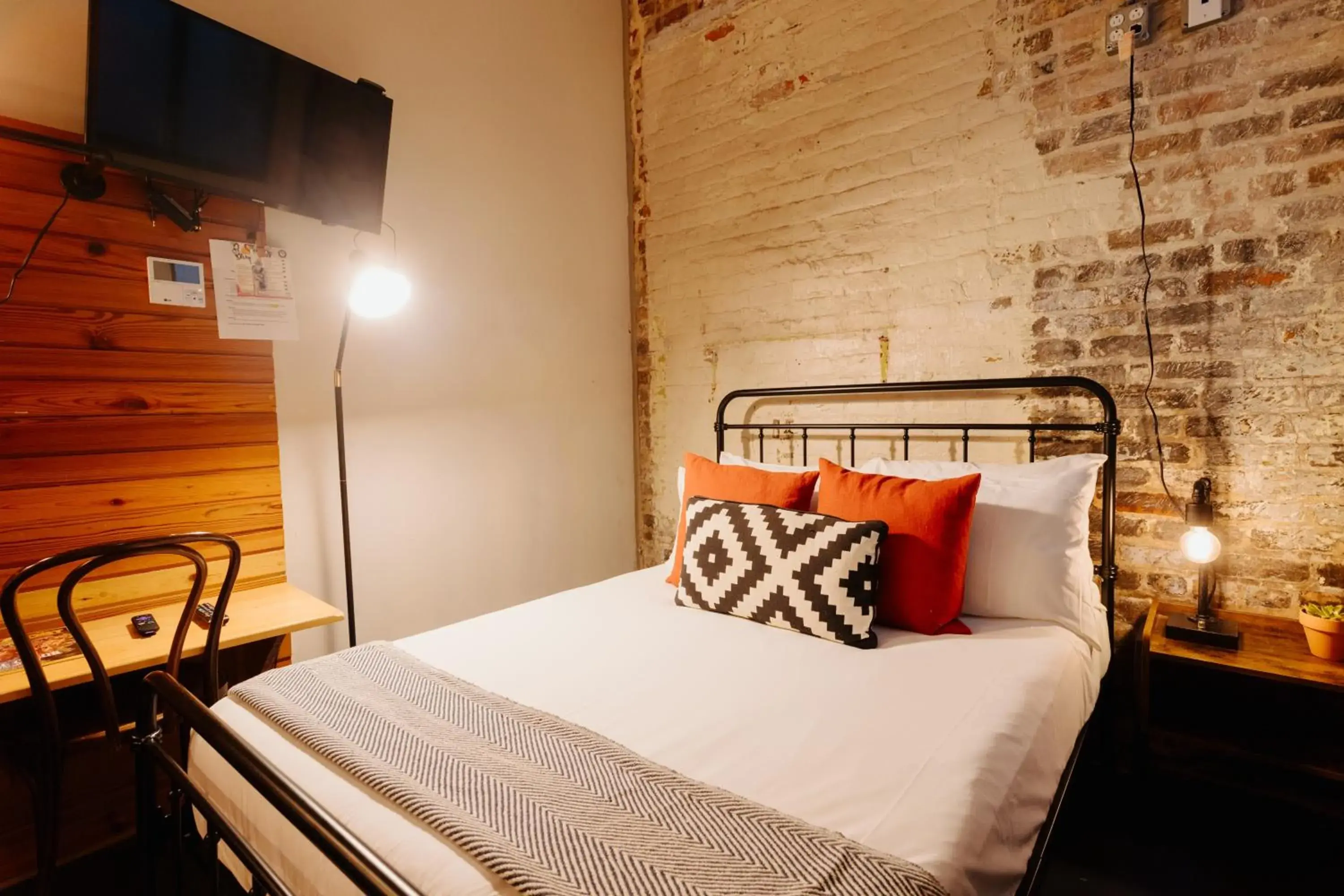 Bed in Catahoula Hotel New Orleans Bed in Catahoula Hotel New Orleans