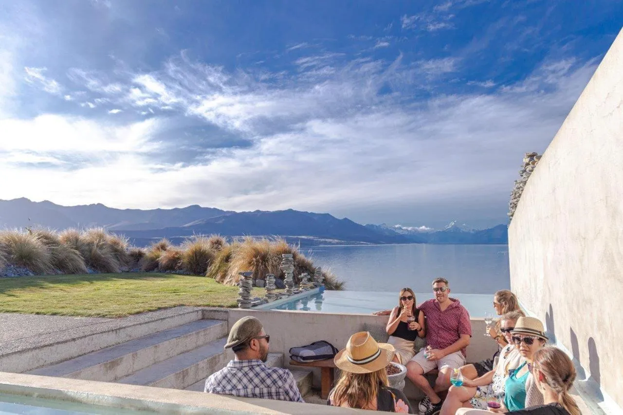 Lakestone Lodge