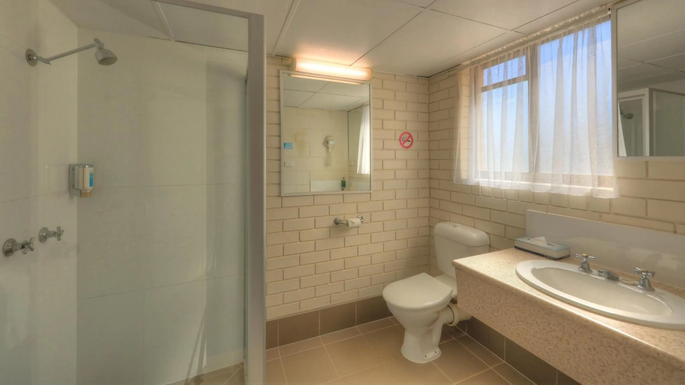 Bathroom in Bay Air Motel