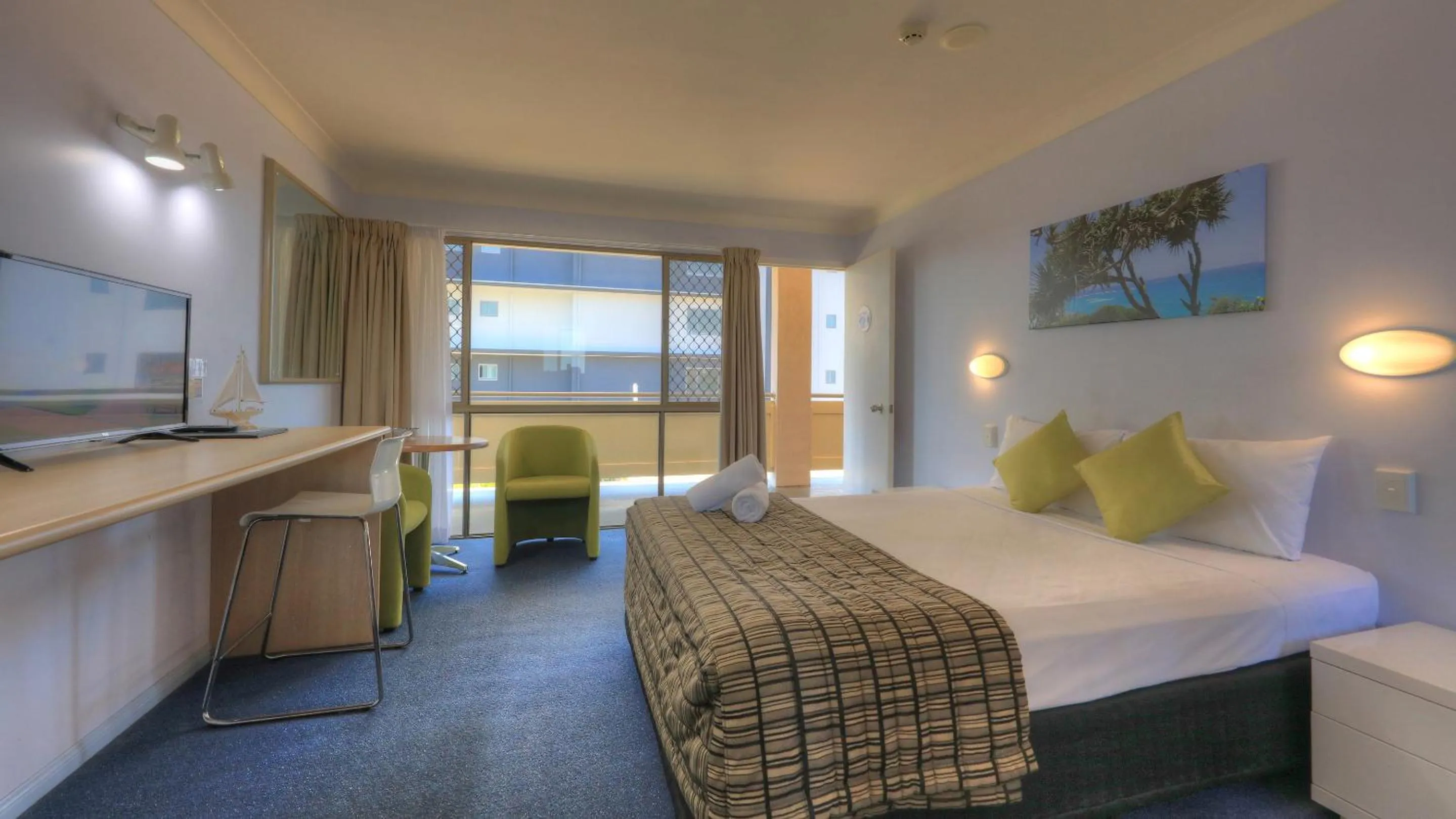 Photo of the whole room, Bed in Bay Air Motel