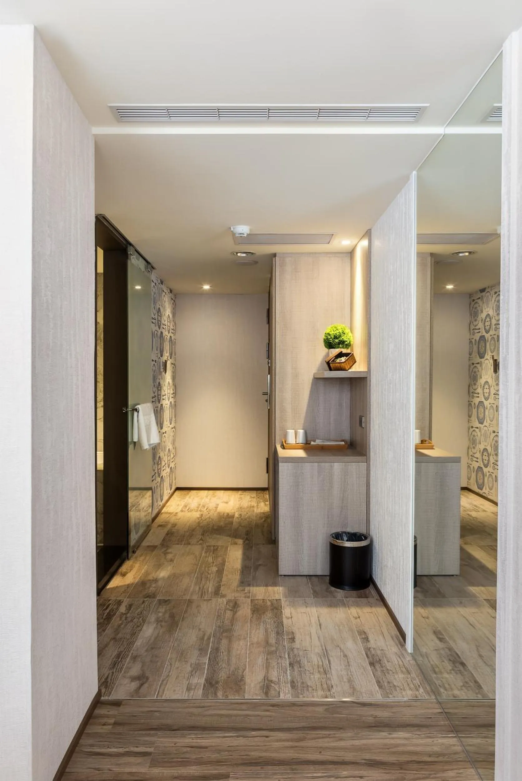 Bedroom in Lan Kwai Fong Garden Hotel