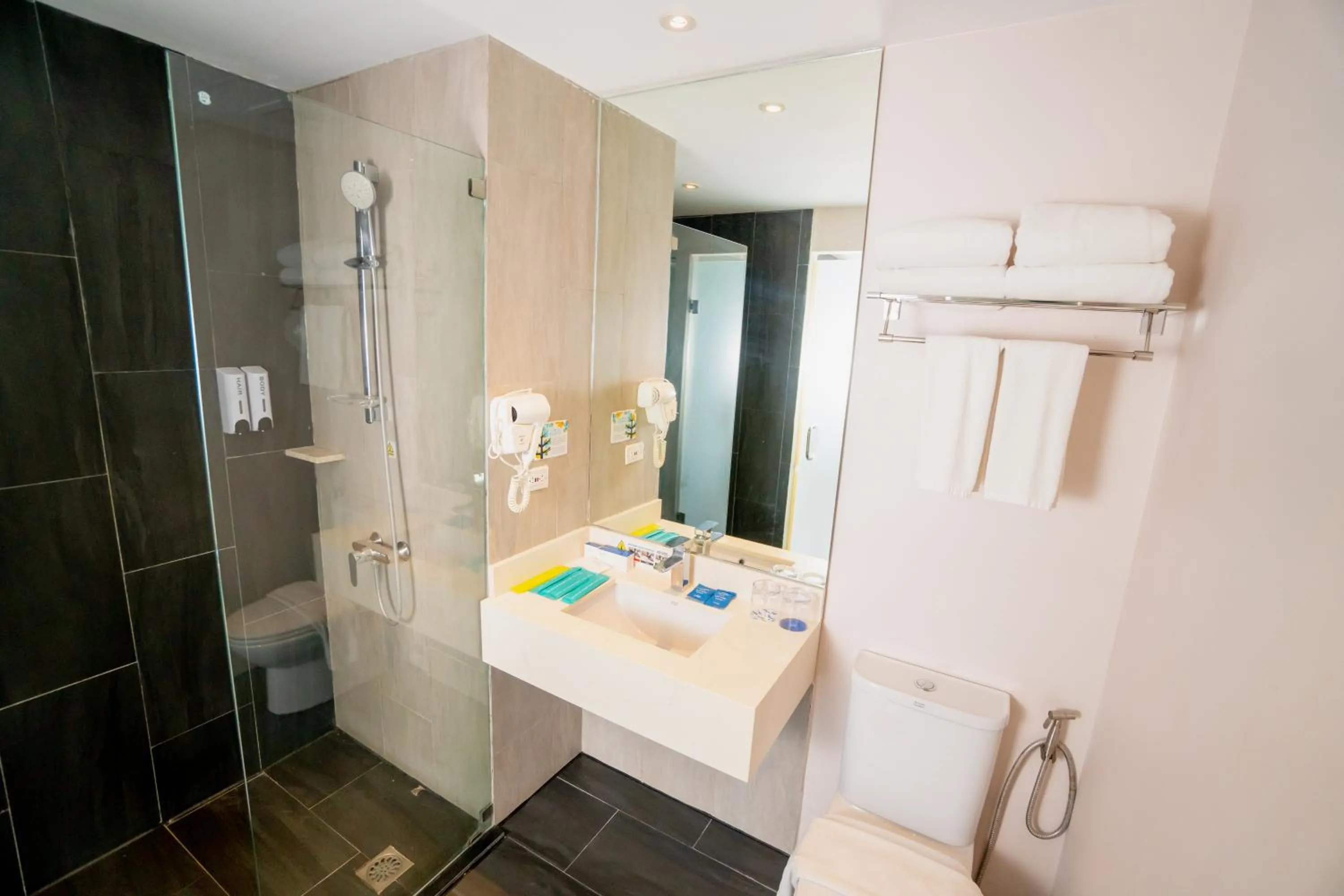 Toilet in Solea Mactan Resort