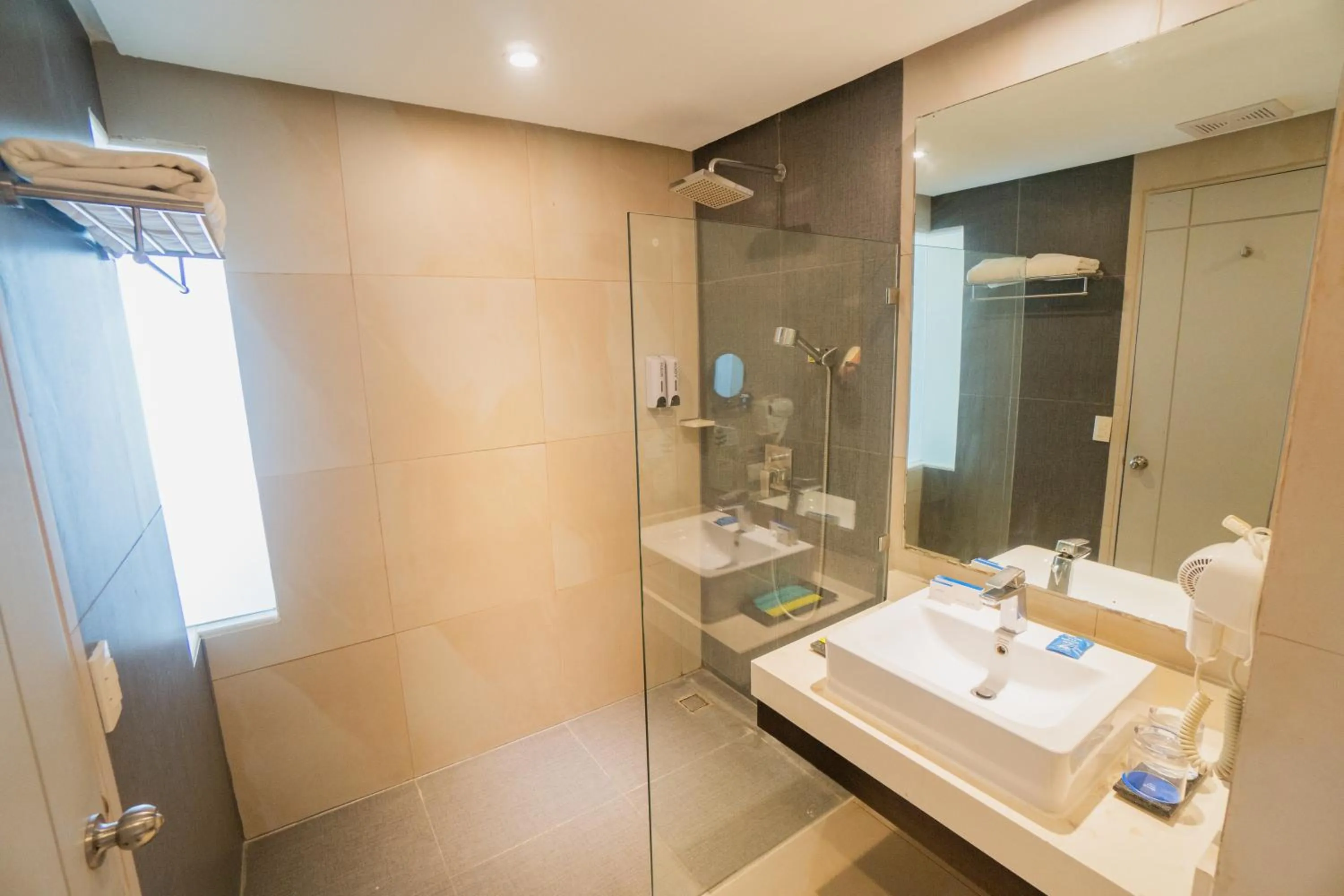 Bathroom in Solea Mactan Resort