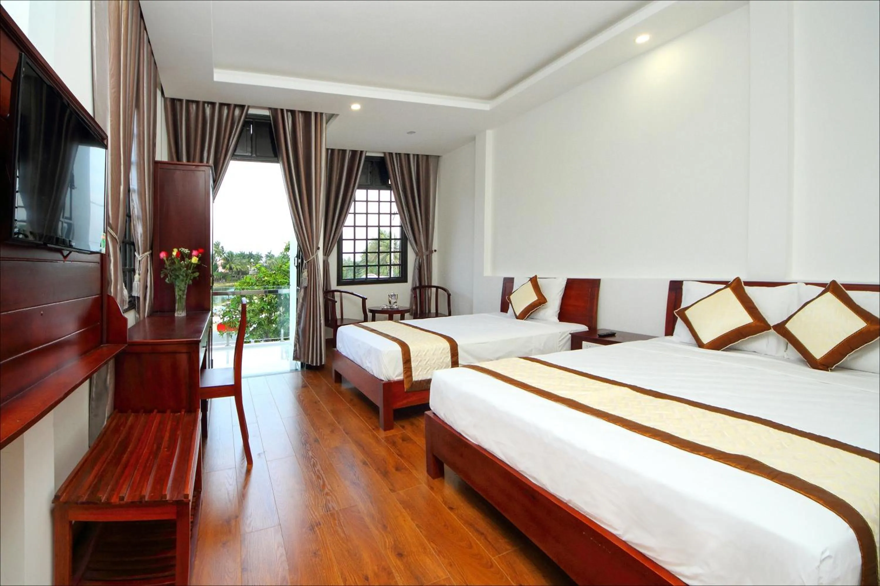 Photo of the whole room, Bed in Azalea Homestay