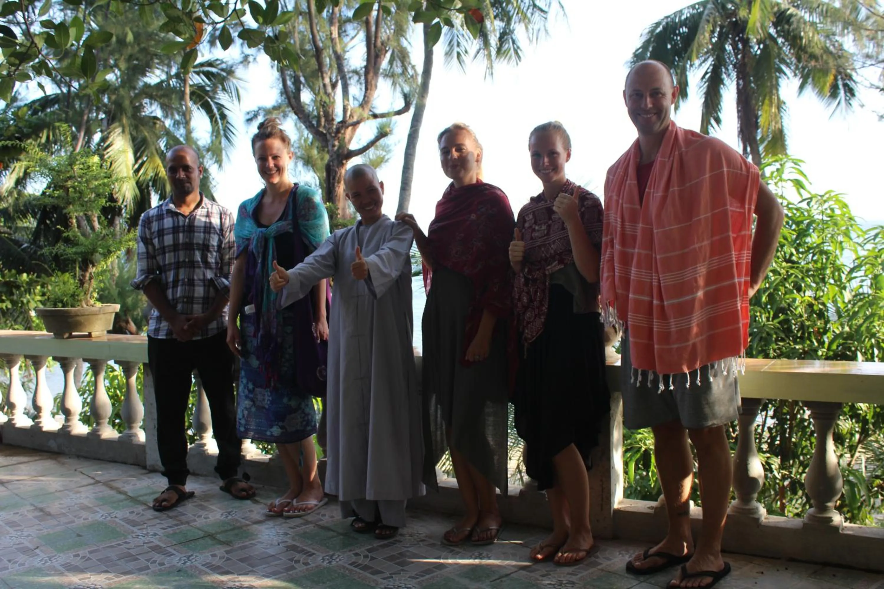 People in Cham Island Smiles Homestay