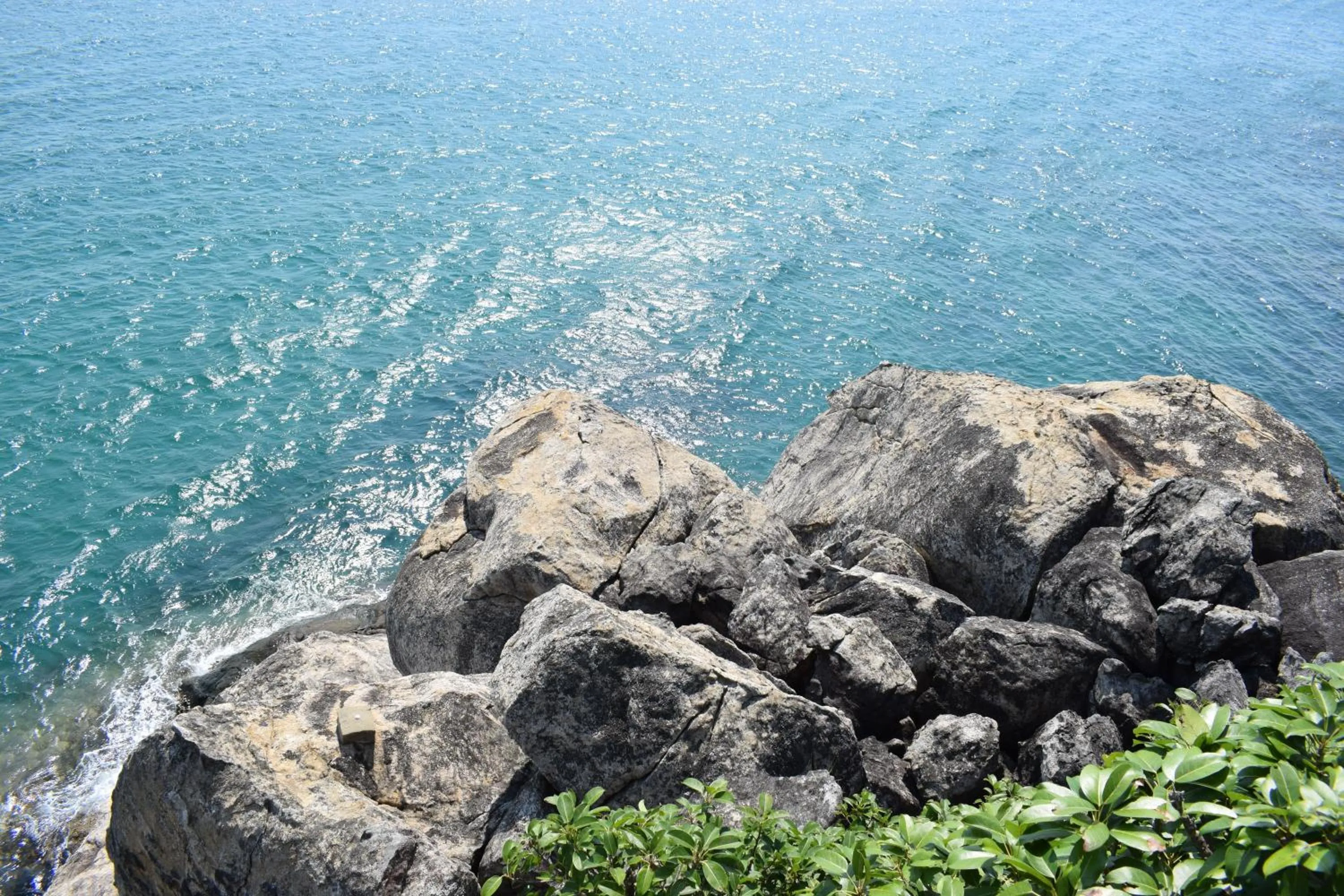 Beach in Cham Island Smiles Homestay