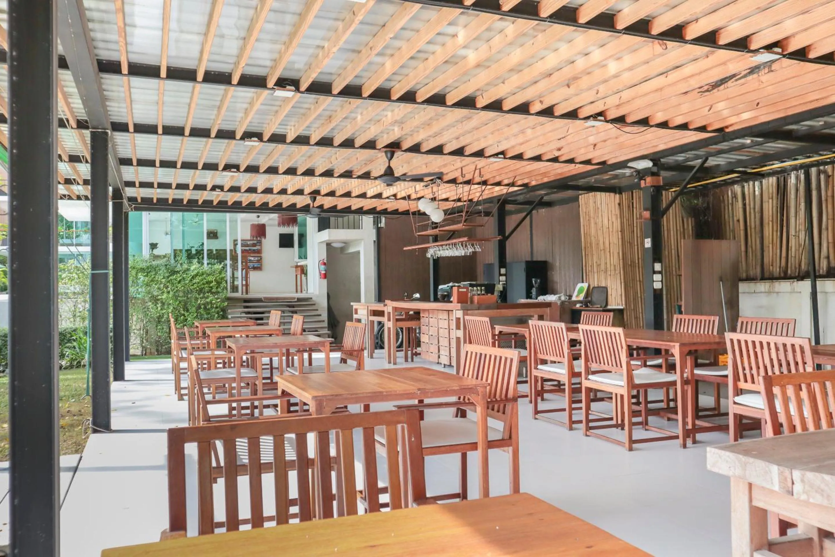 Restaurant/places to eat in Wabi Sabi Boutique Hotel - SHA Extra Plus