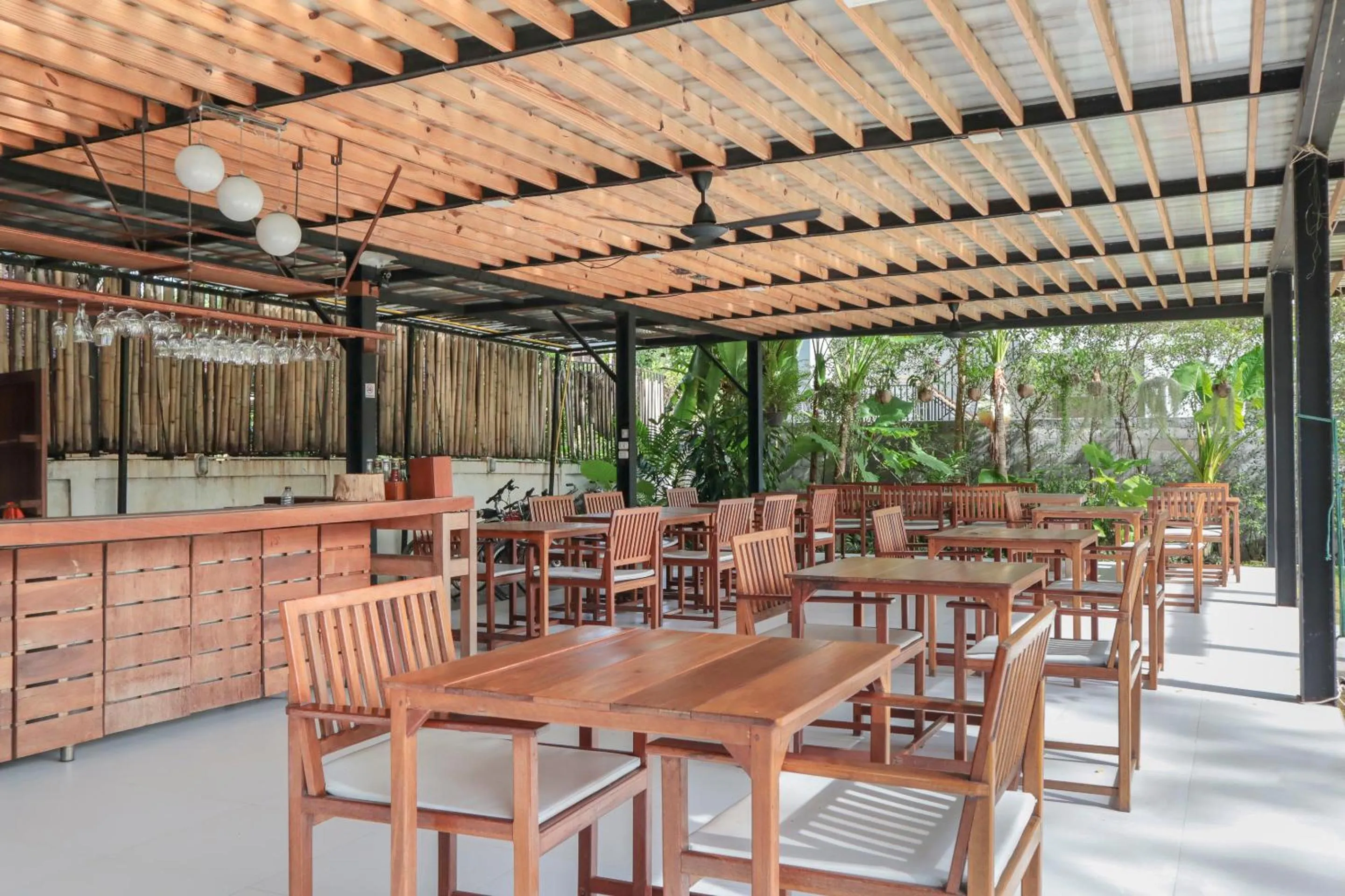 Restaurant/places to eat in Wabi Sabi Boutique Hotel - SHA Extra Plus