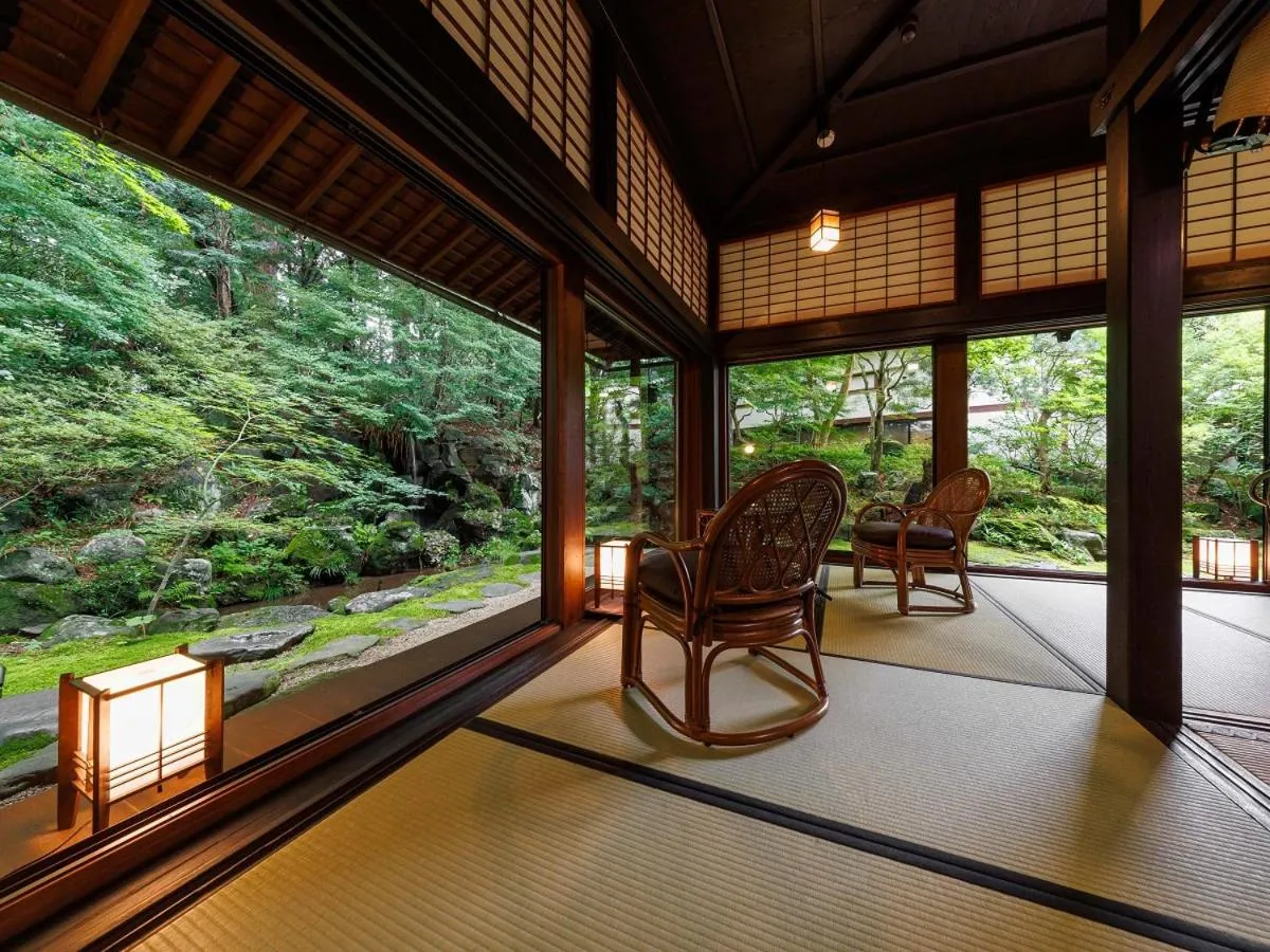 Lounge or bar in Suwa Grand Shrine Kameya Inn