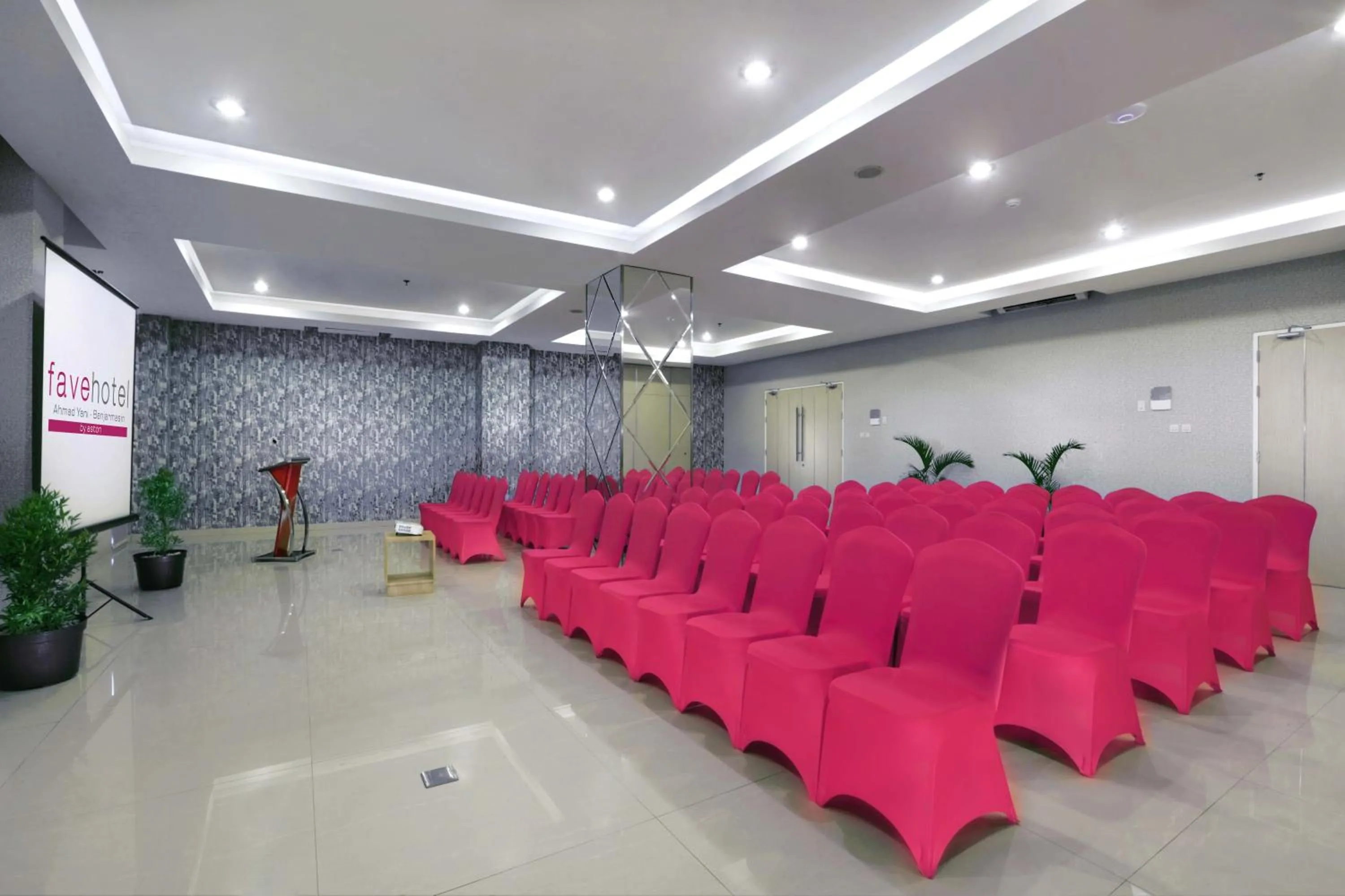 Meeting/conference room in favehotel Ahmad Yani Banjarmasin