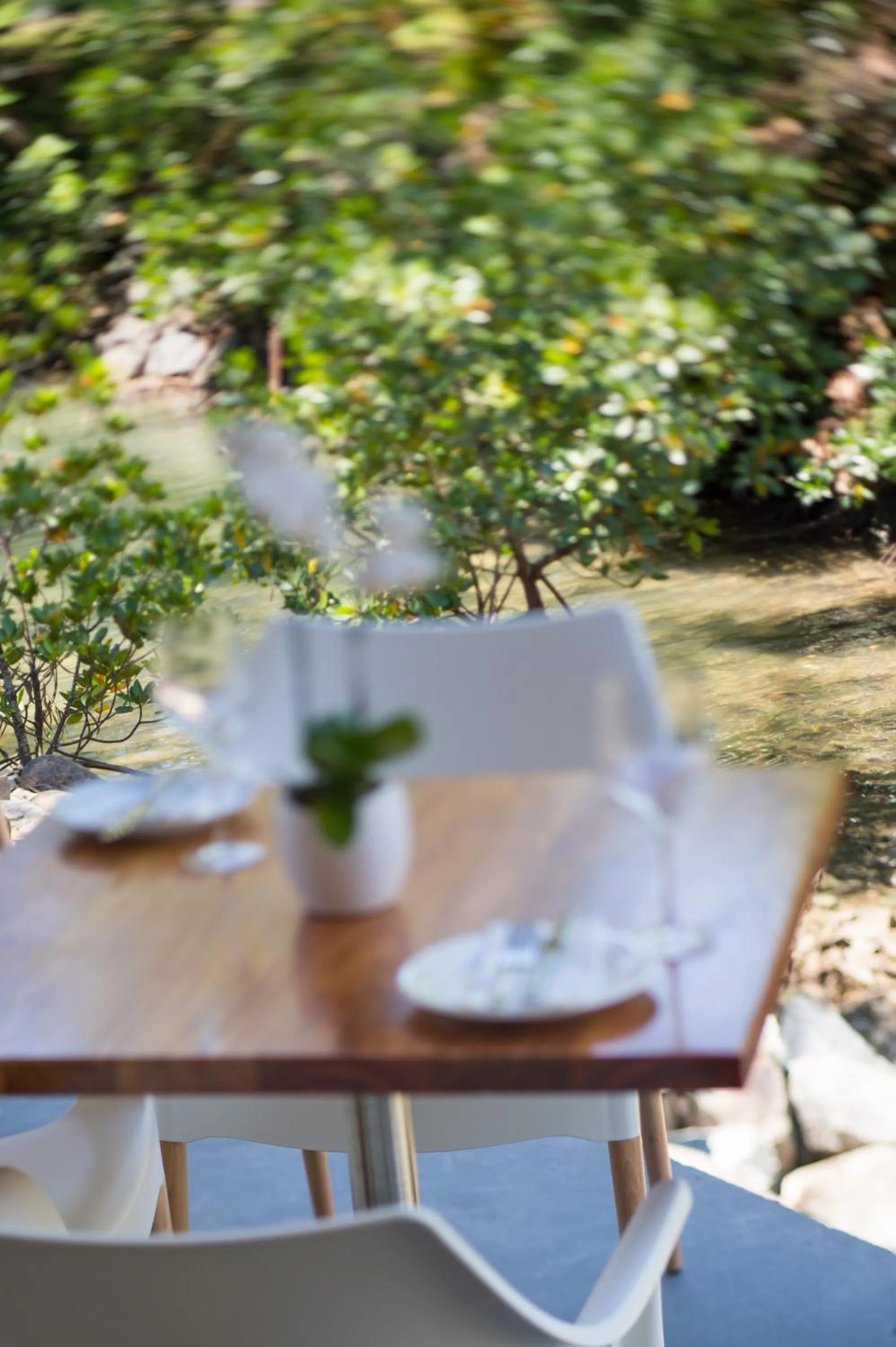 Restaurant/places to eat in Heart Hotel and Gallery Whitsundays