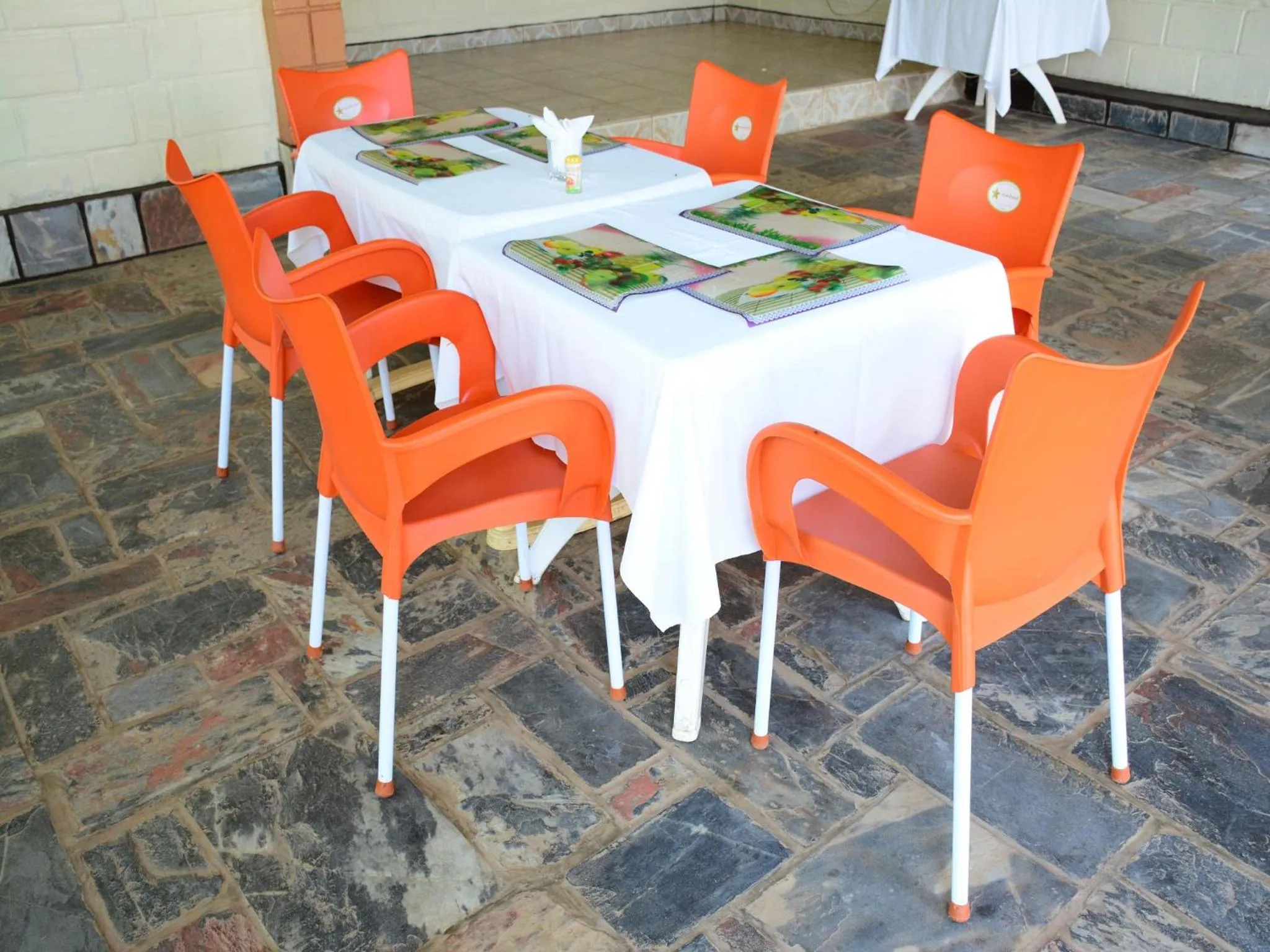 Property building in Martin Aviator Hotel