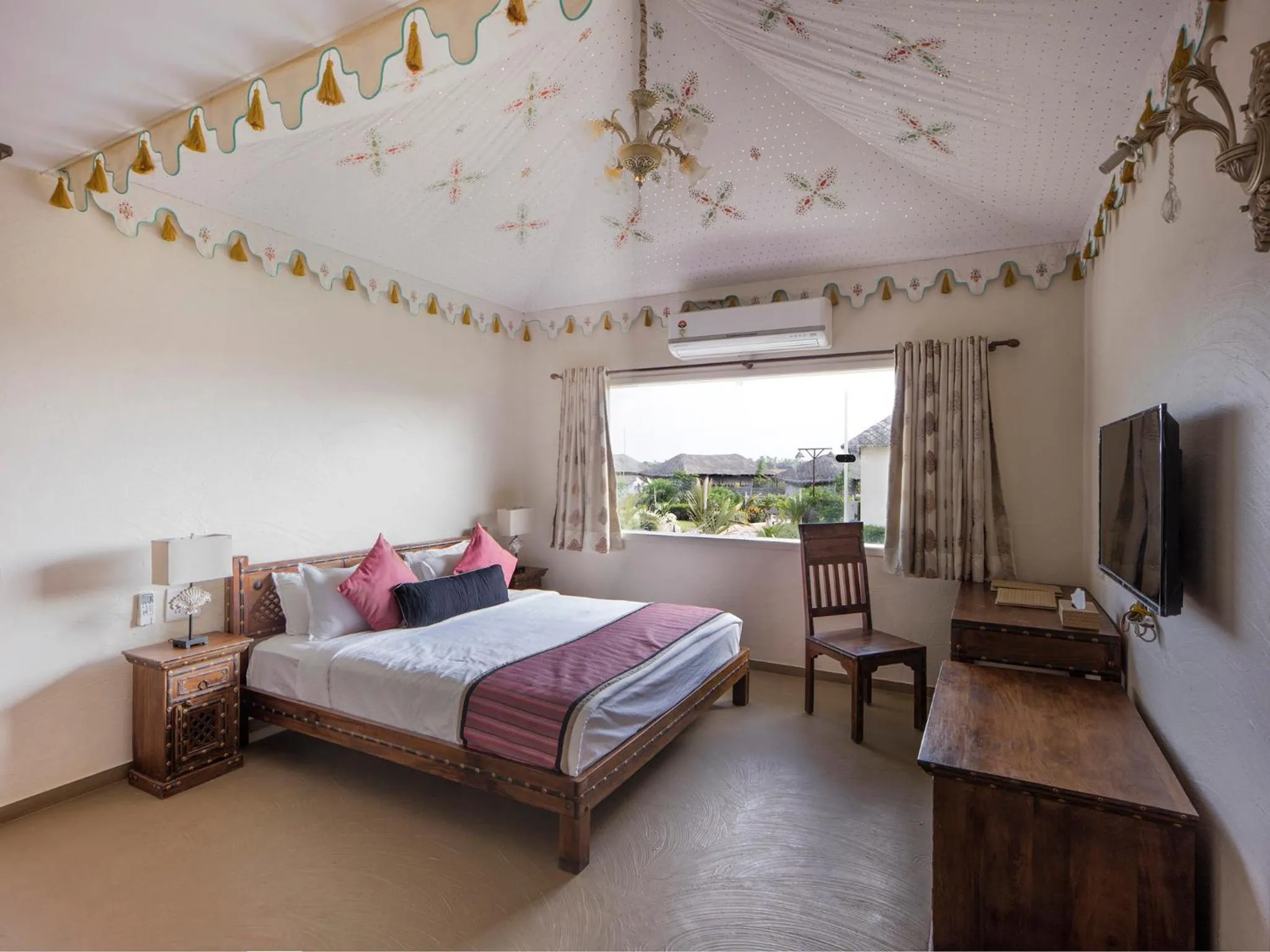 Bed in Serena Beach Resort