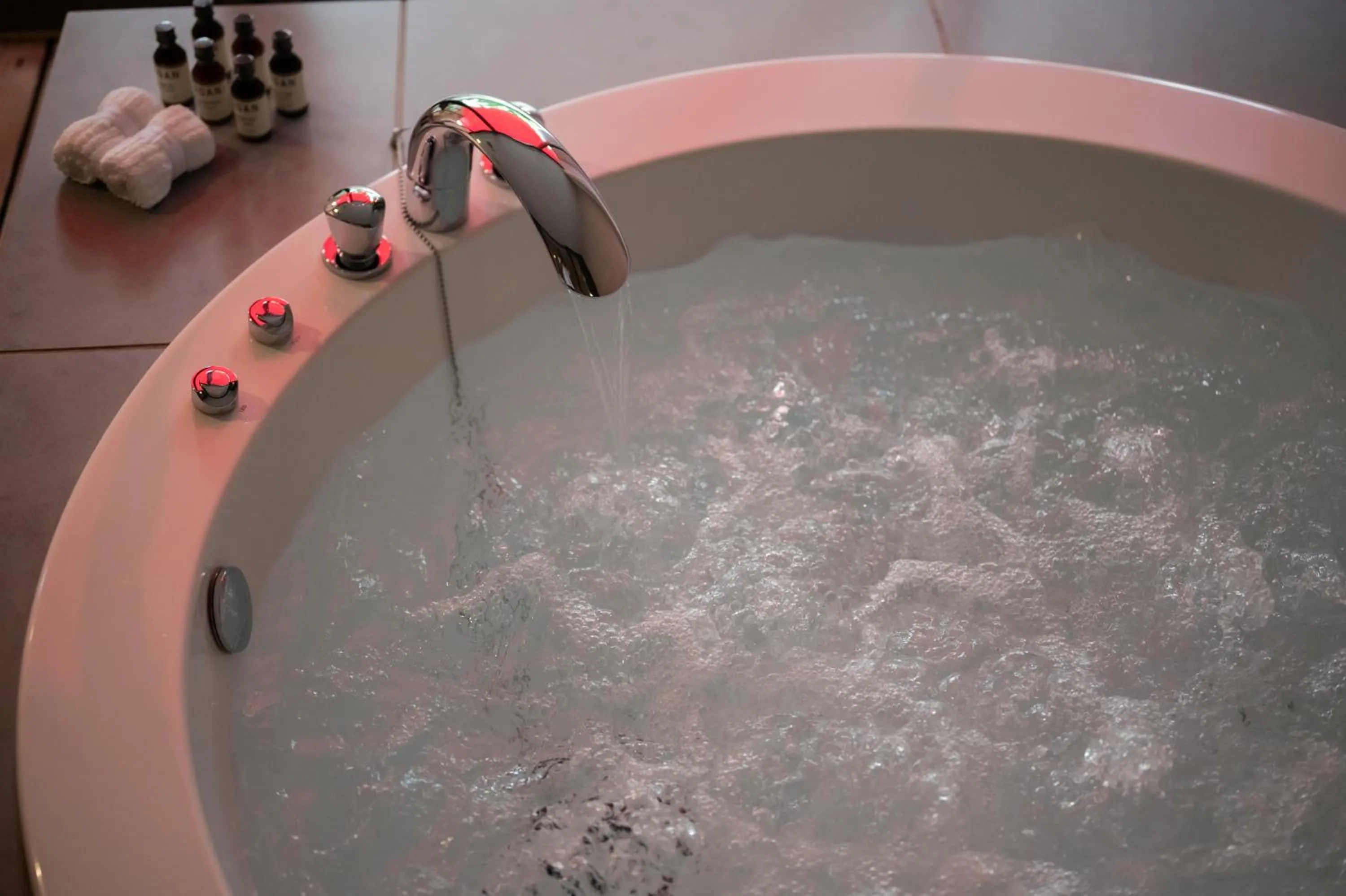 Bath in Resort Hotel Moana Coast