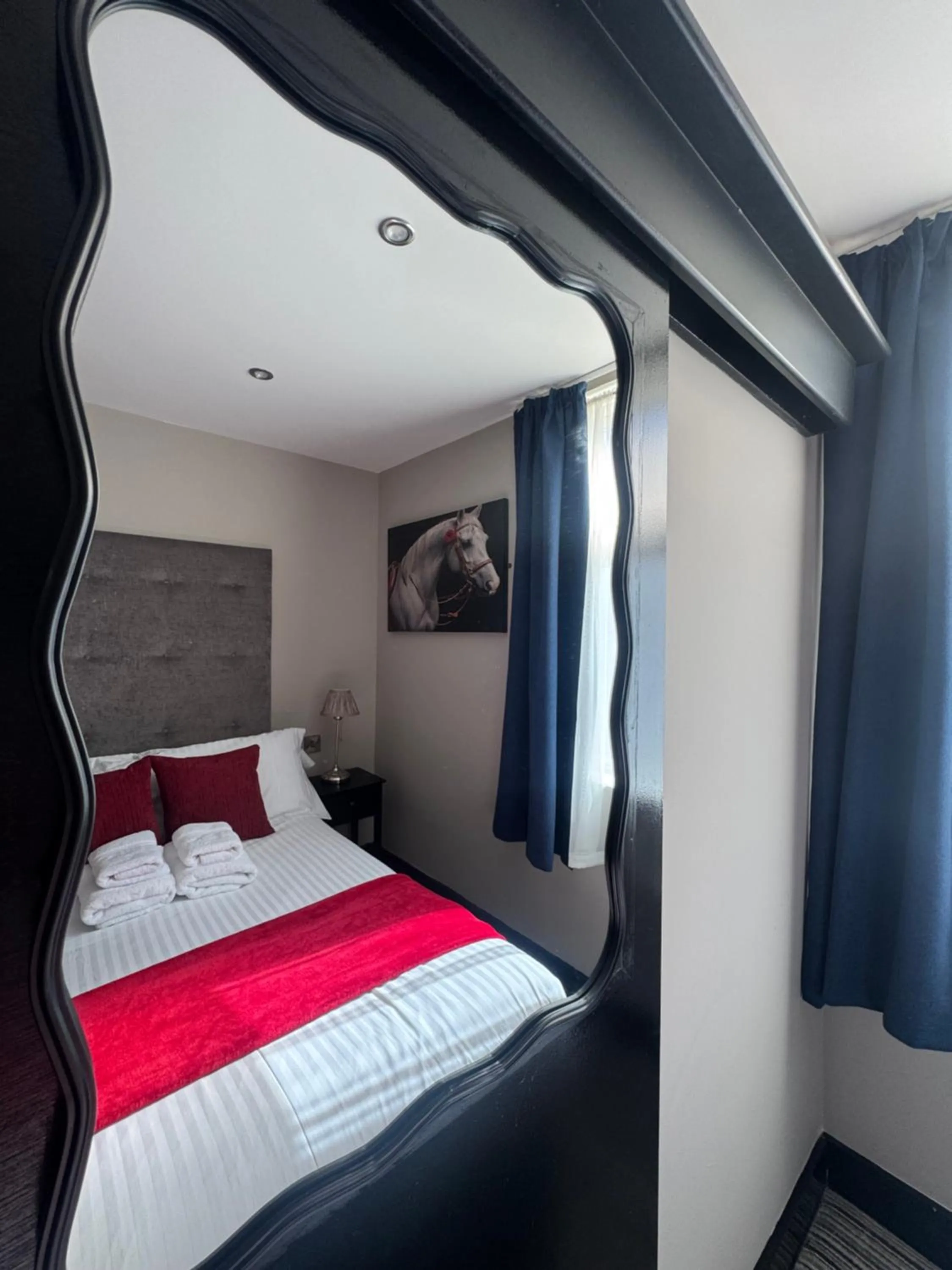 Bedroom, Bed in Sinclair's Rooms