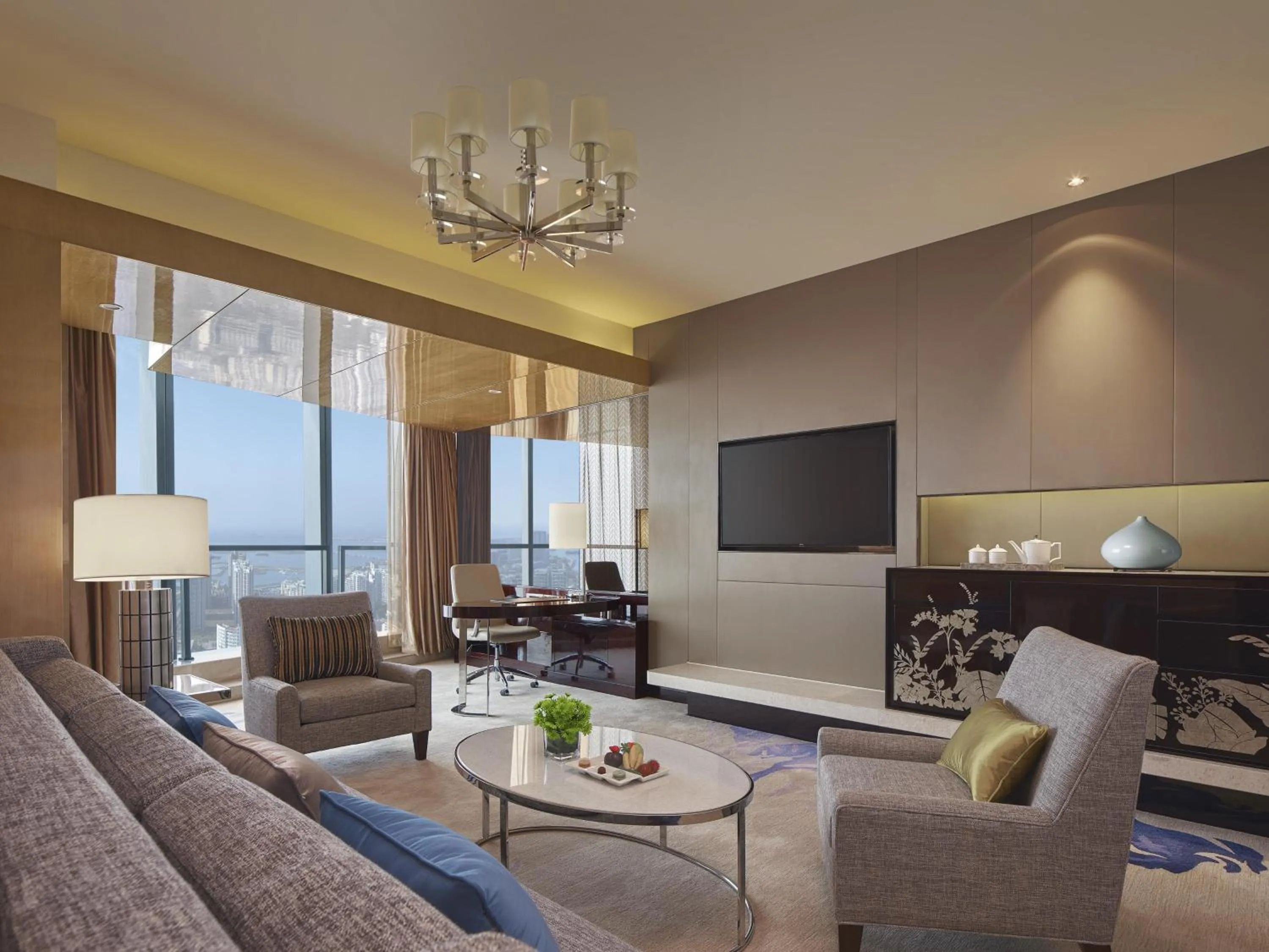 Bedroom in Hilton Haikou