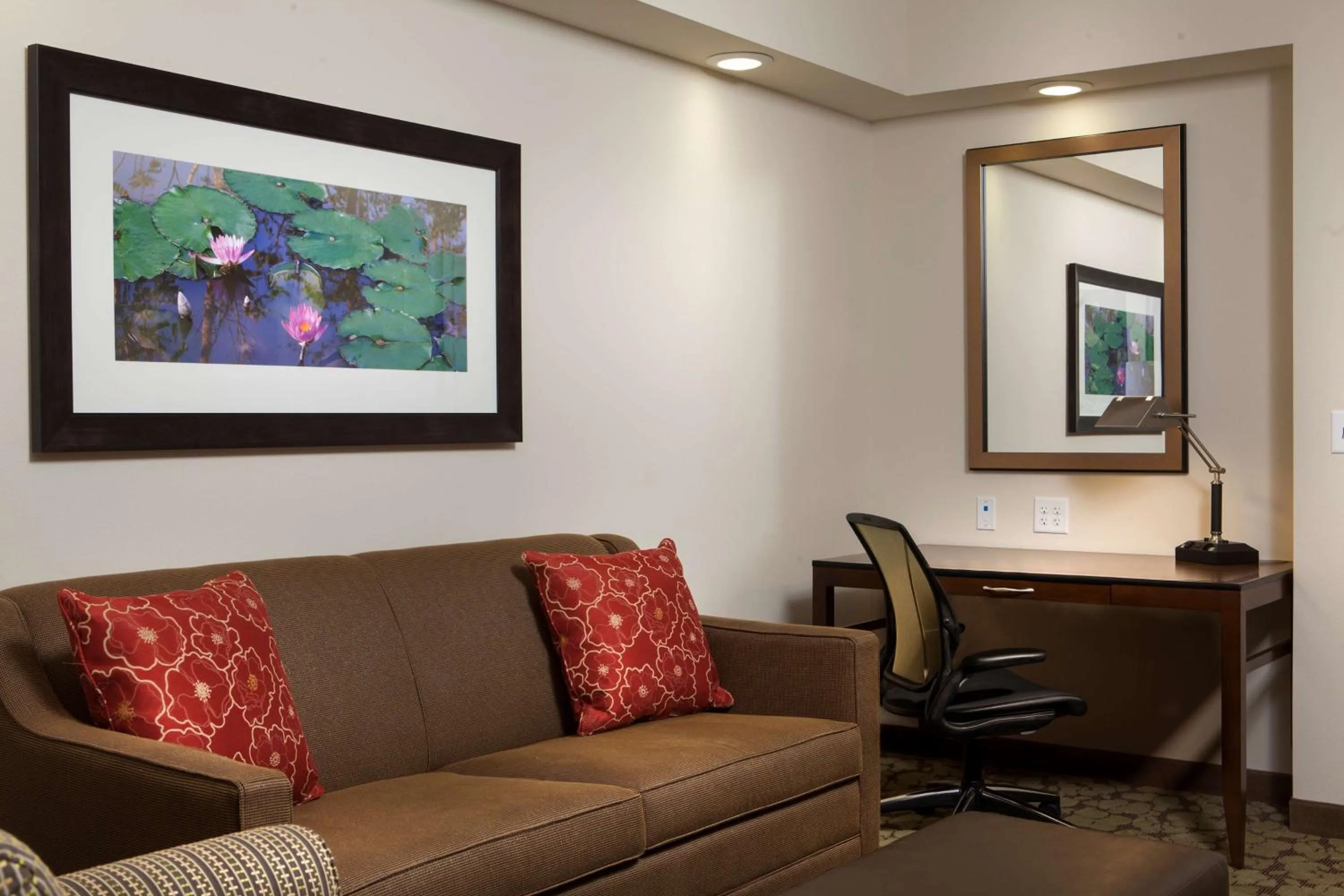 Bedroom in Hilton Garden Inn Bettendorf/ Quad Cities