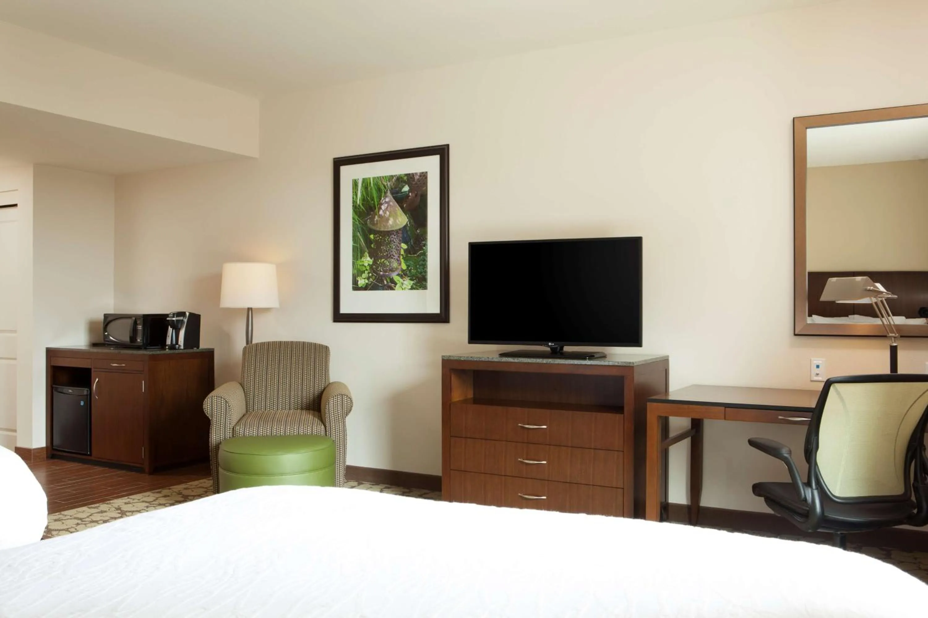 Bedroom, Bed in Hilton Garden Inn Bettendorf/ Quad Cities