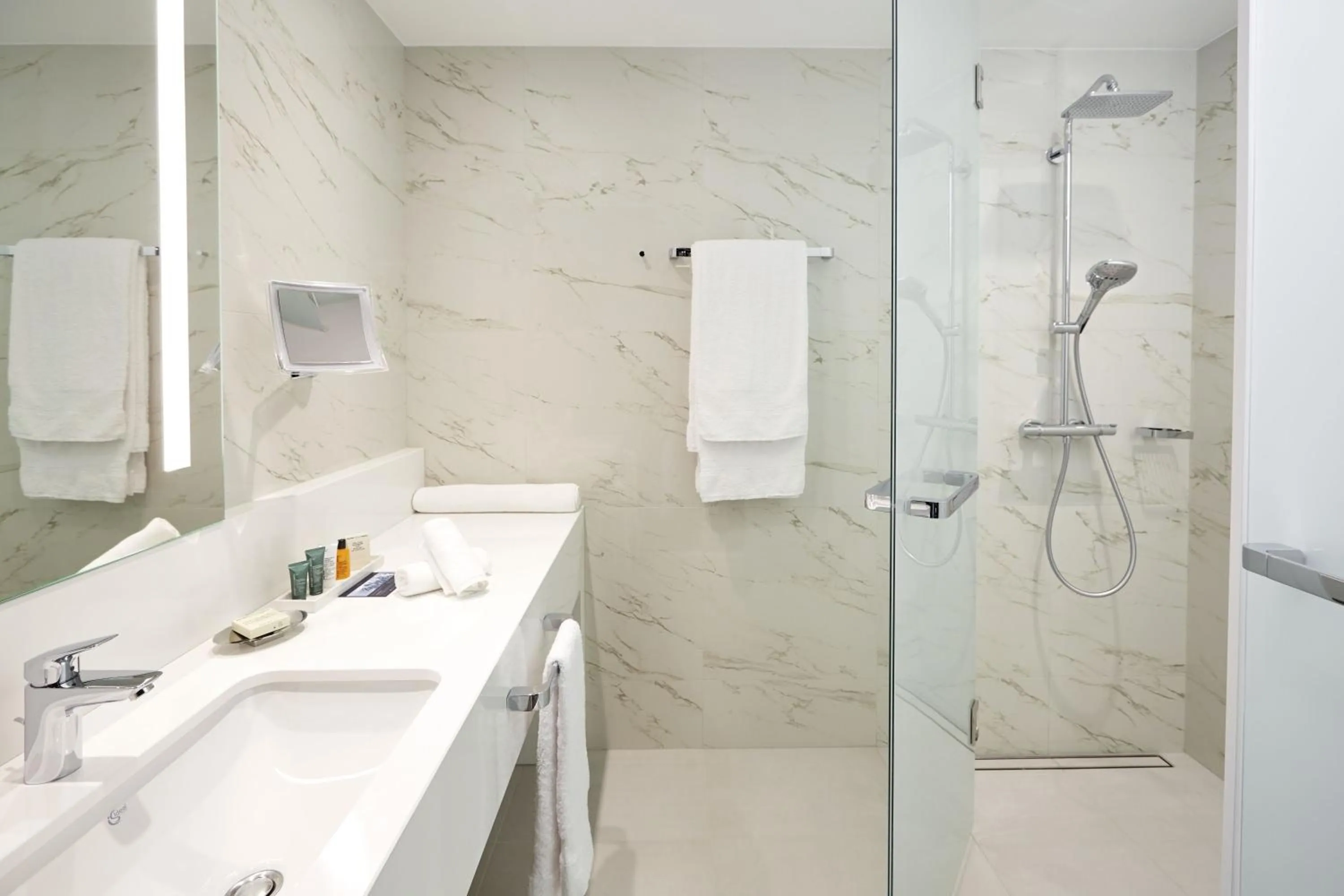 Toilet in Hilton Tallinn Park