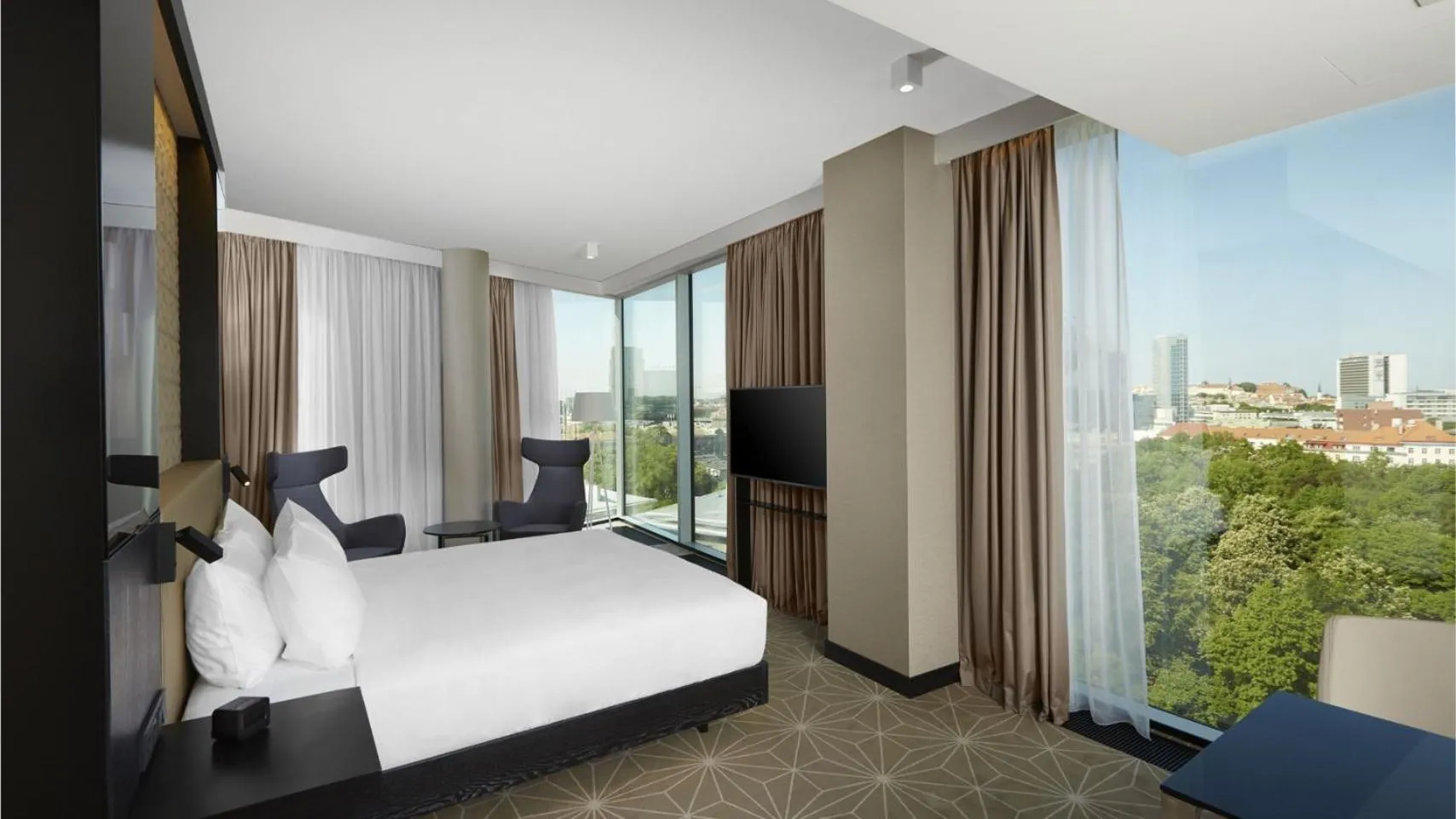 Bed in Hilton Tallinn Park