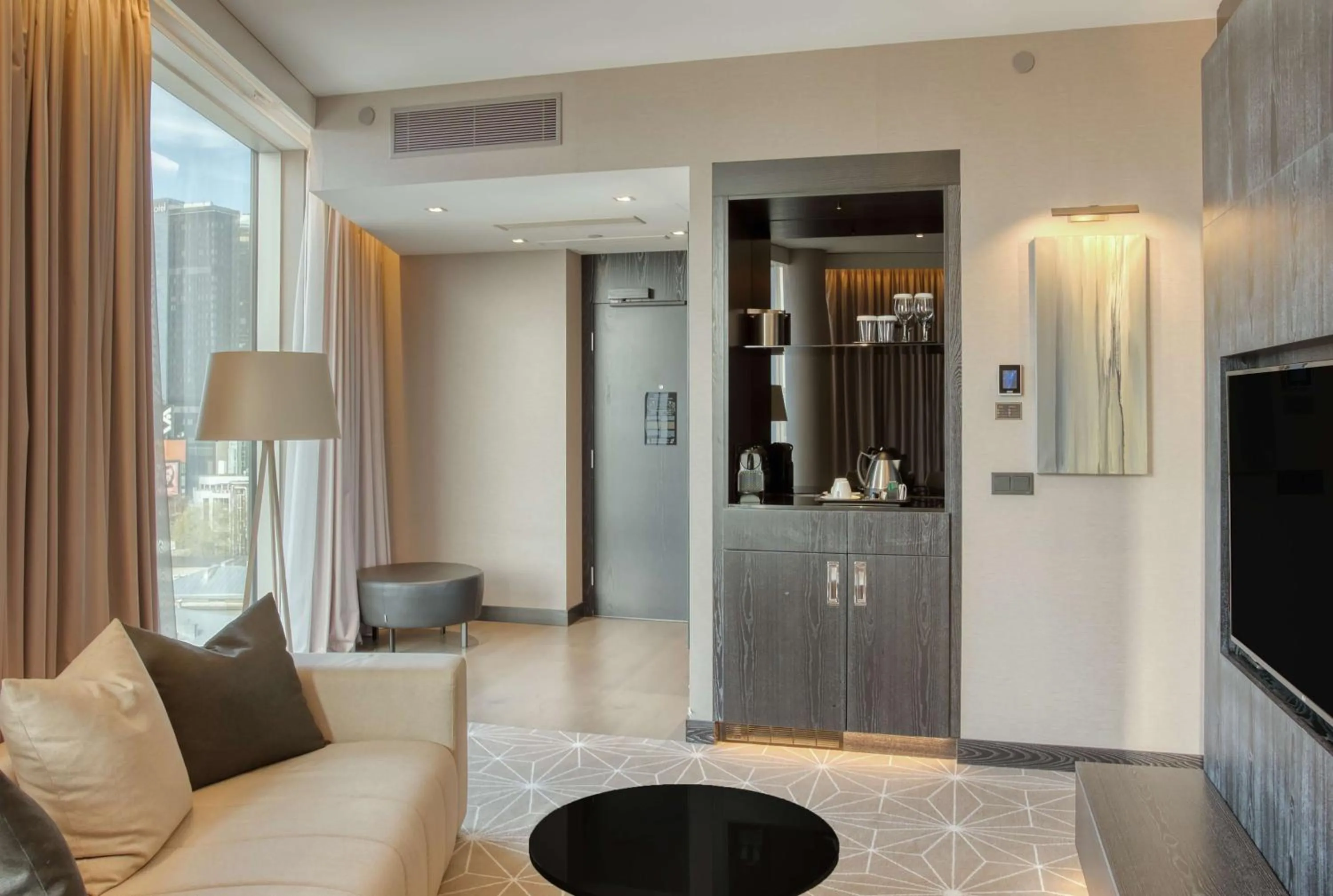 Living room in Hilton Tallinn Park