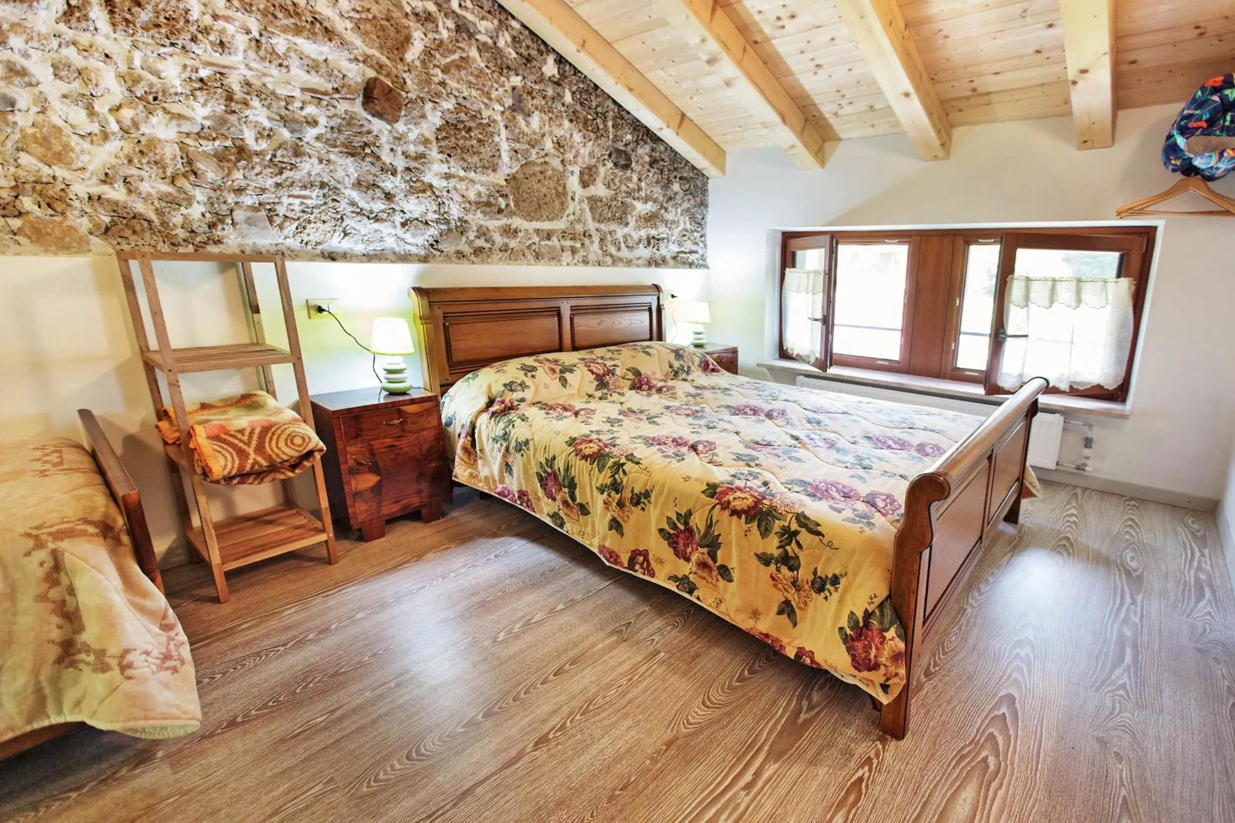 Bedroom, Bed in Albergo Diffuso "Col Gentile" Socchieve