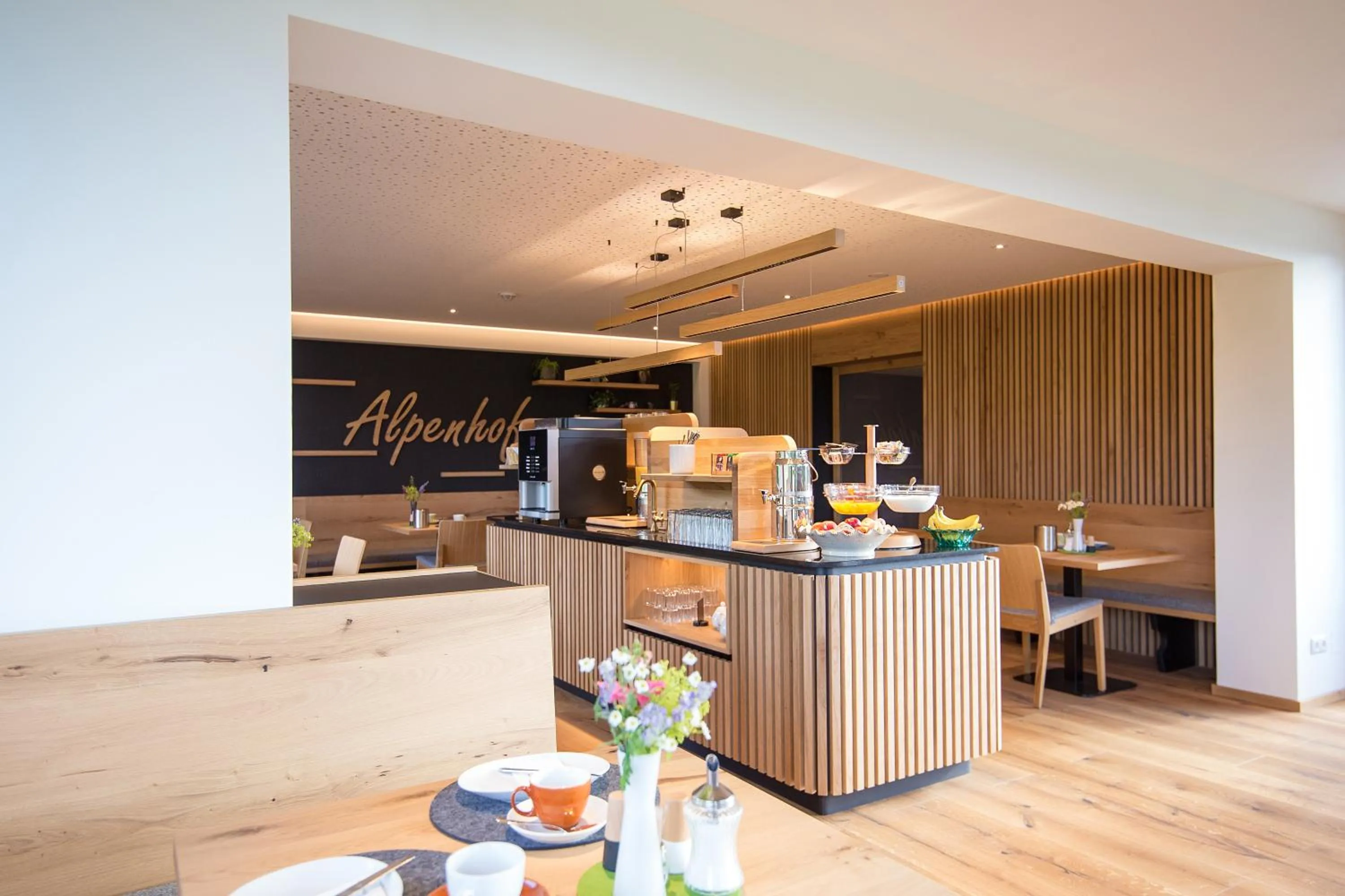 Food and drinks in Alpenhof