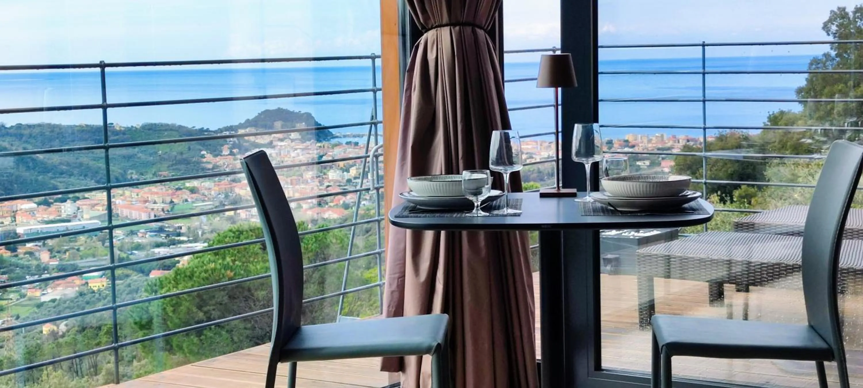 Dining area in Chincamea