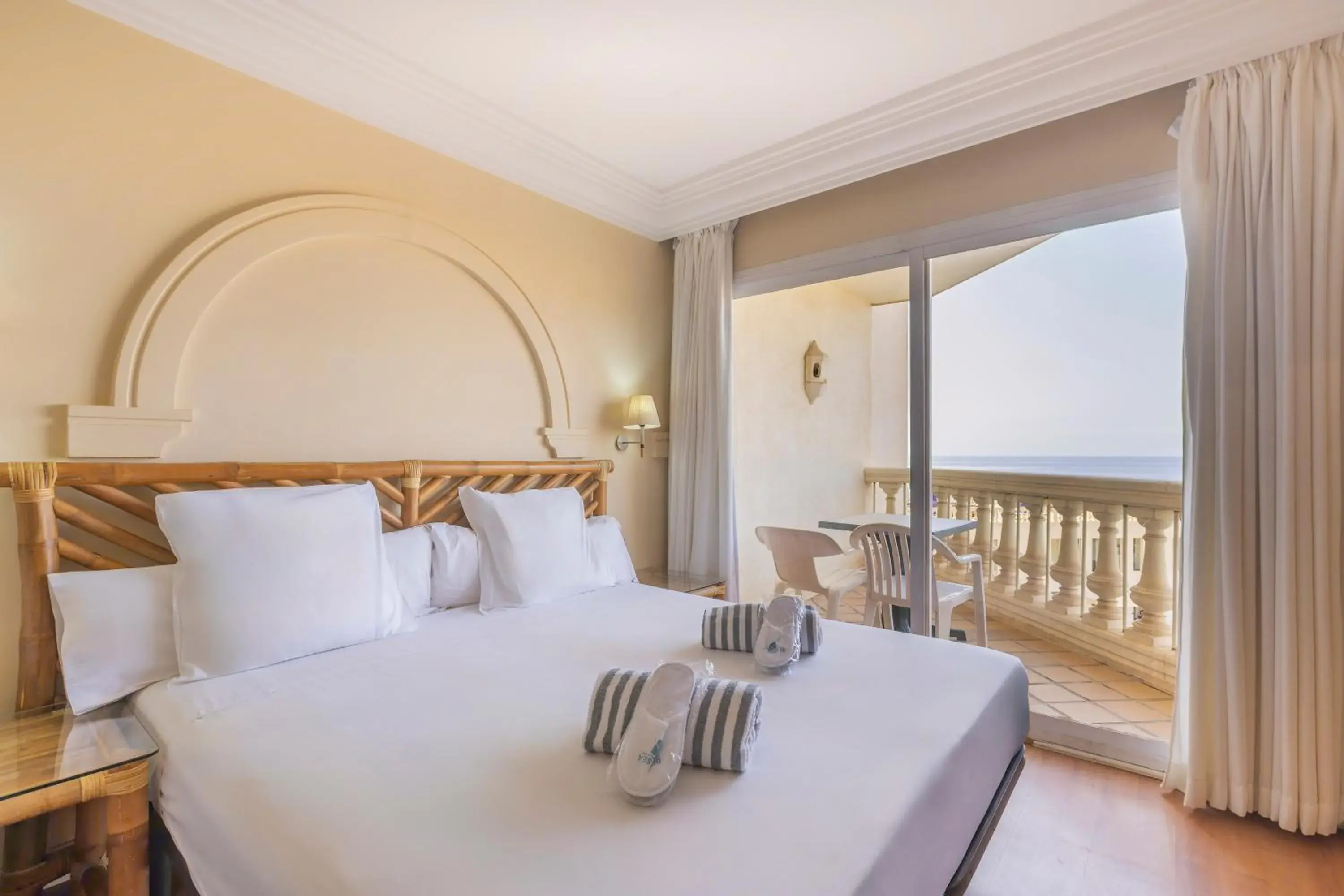 Bedroom, Bed in Hotel Moon Dreams Portomagno Bedroom, Bed in Hotel Moon Dreams Portomagno