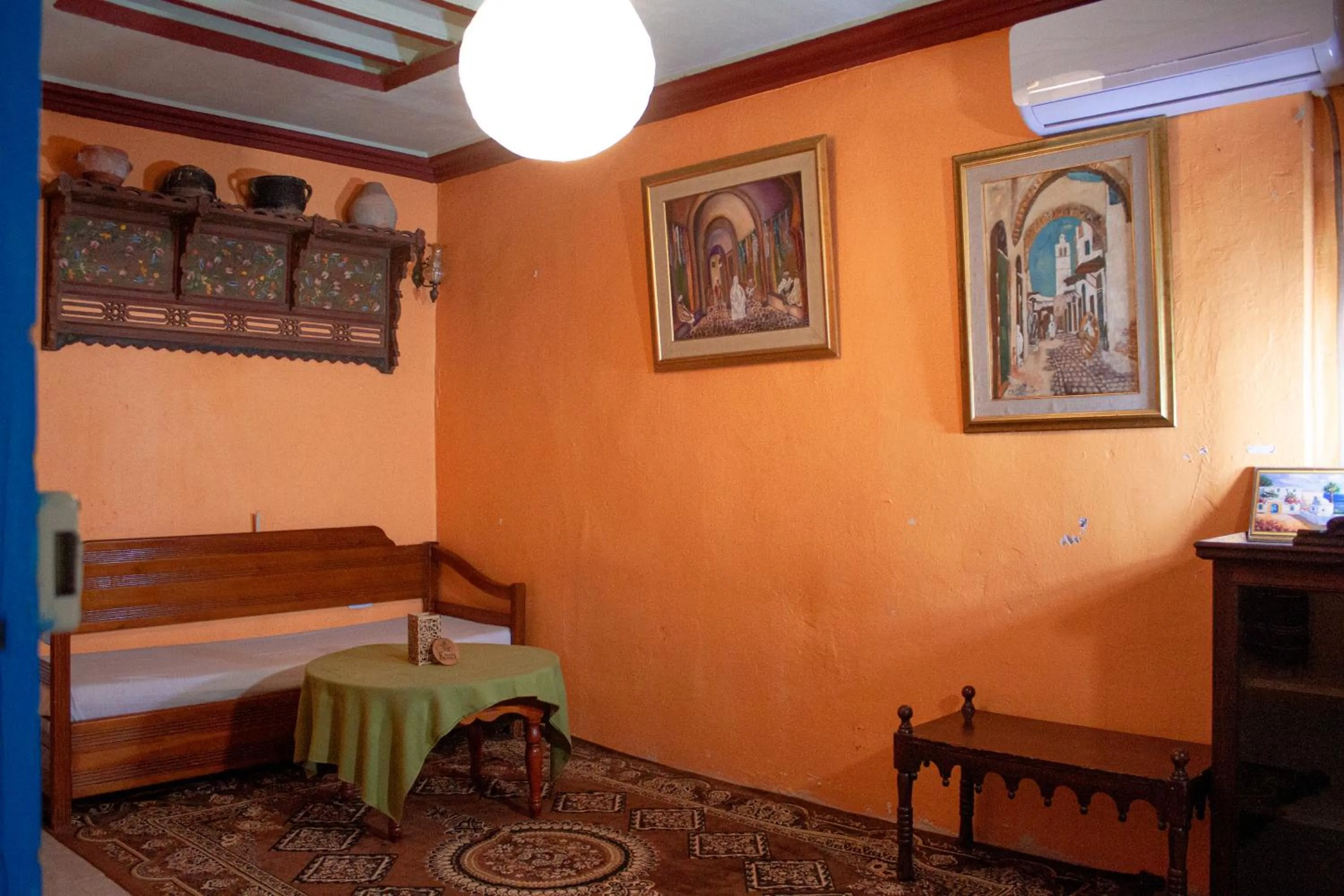 Bed in Dar kenza Tunis