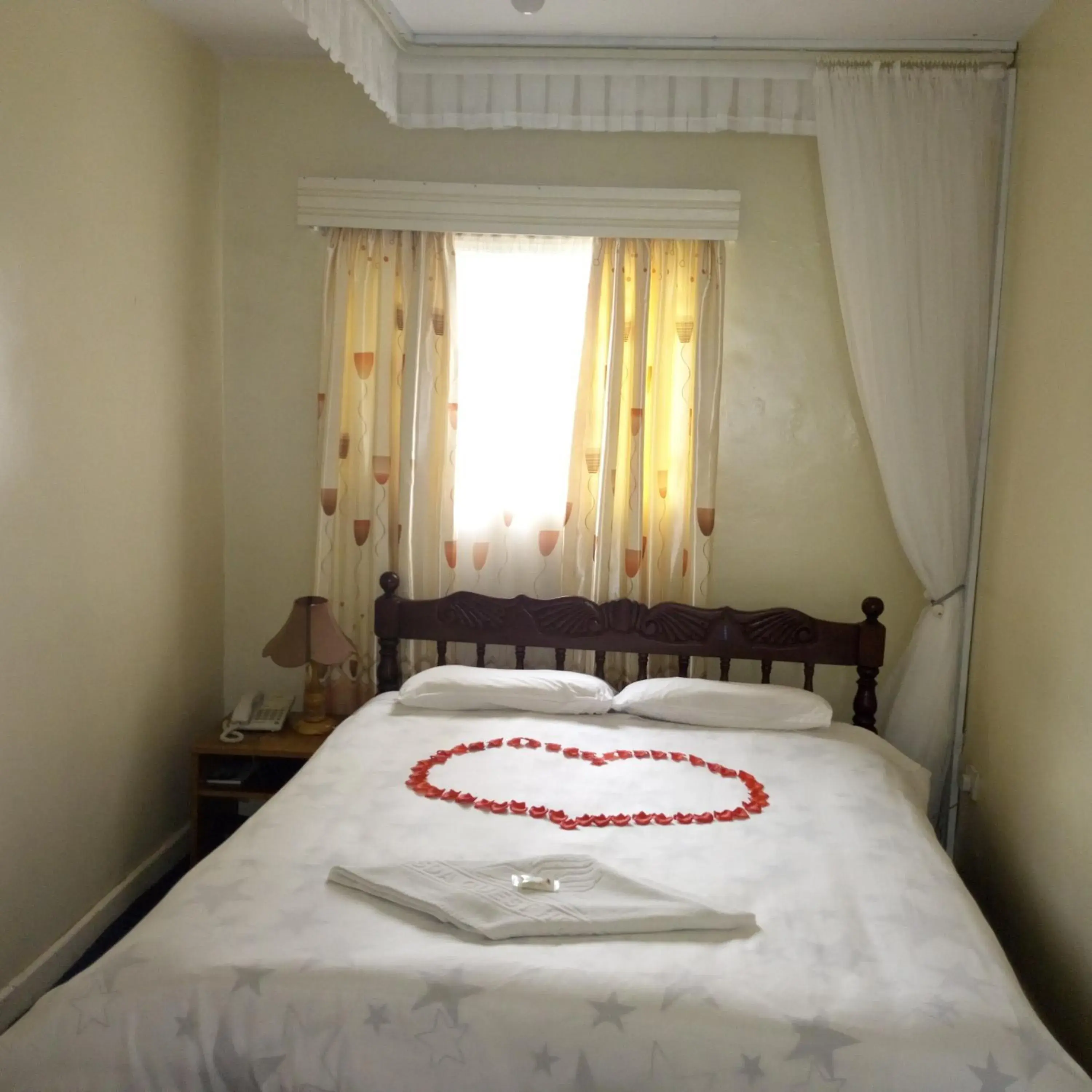 Budget Double Room - single occupancy in Adventist LMS Guest House & Conference Centre Budget Double Room - single occupancy in Adventist LMS Guest House & Conference Centre