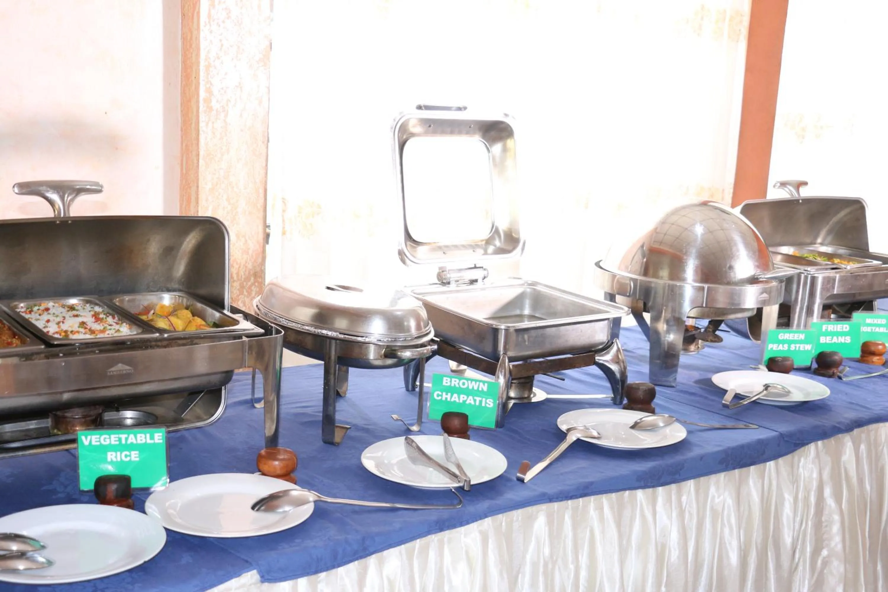 Restaurant/places to eat in Adventist LMS Guest House & Conference Centre