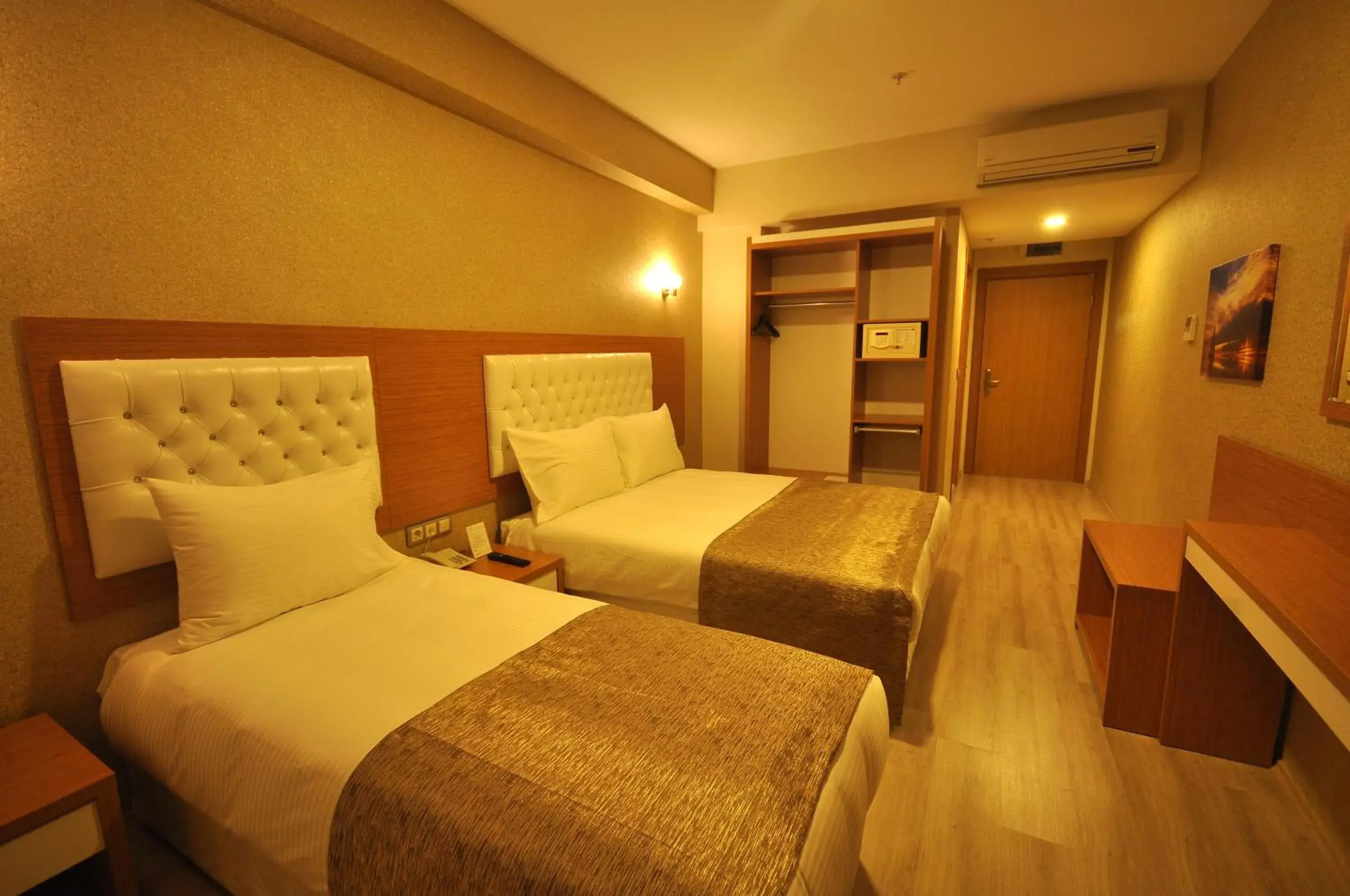 Twin Room - single occupancy in Bupa Hotel Twin Room - single occupancy in Bupa Hotel