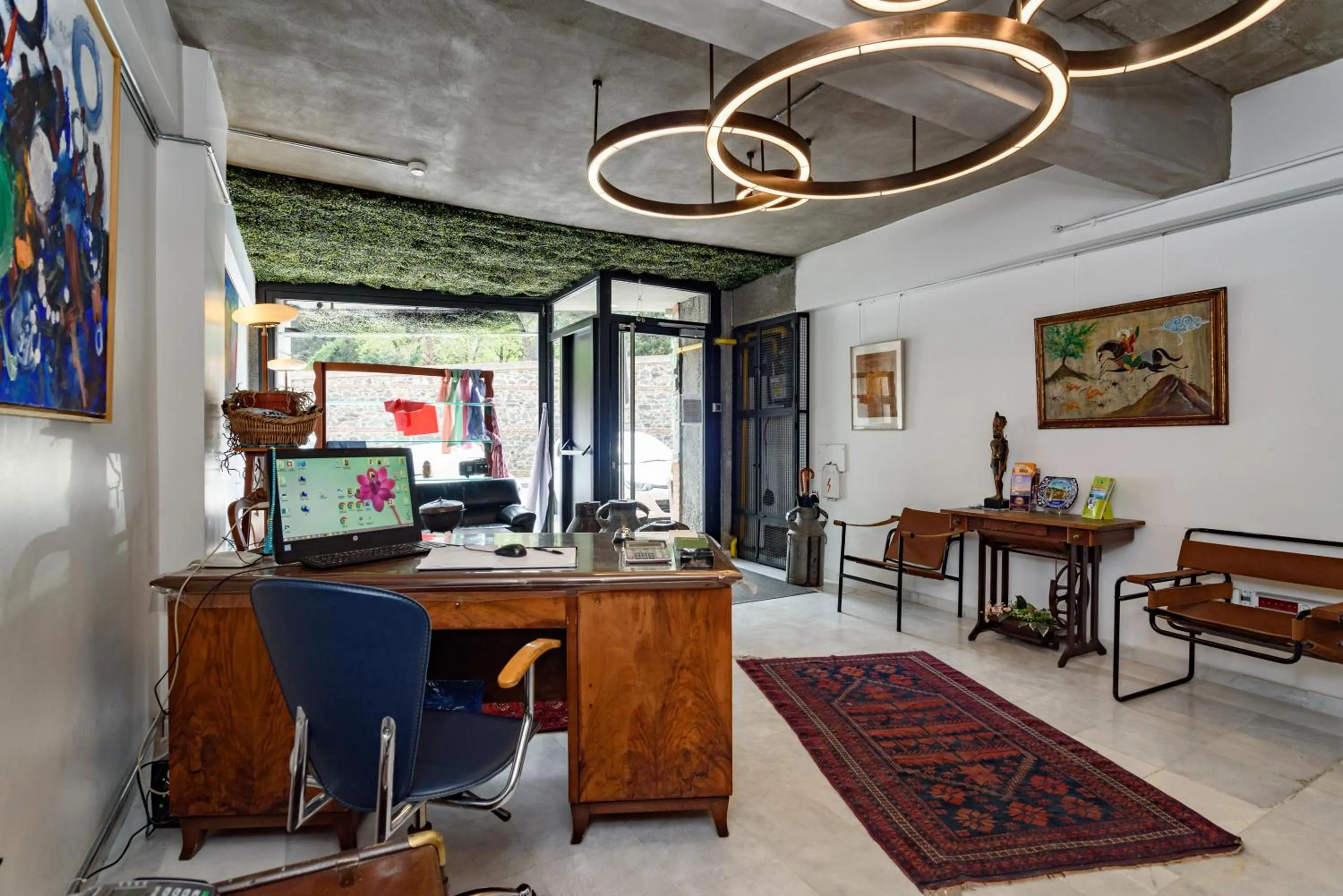 Facade/entrance in Numi Hotel