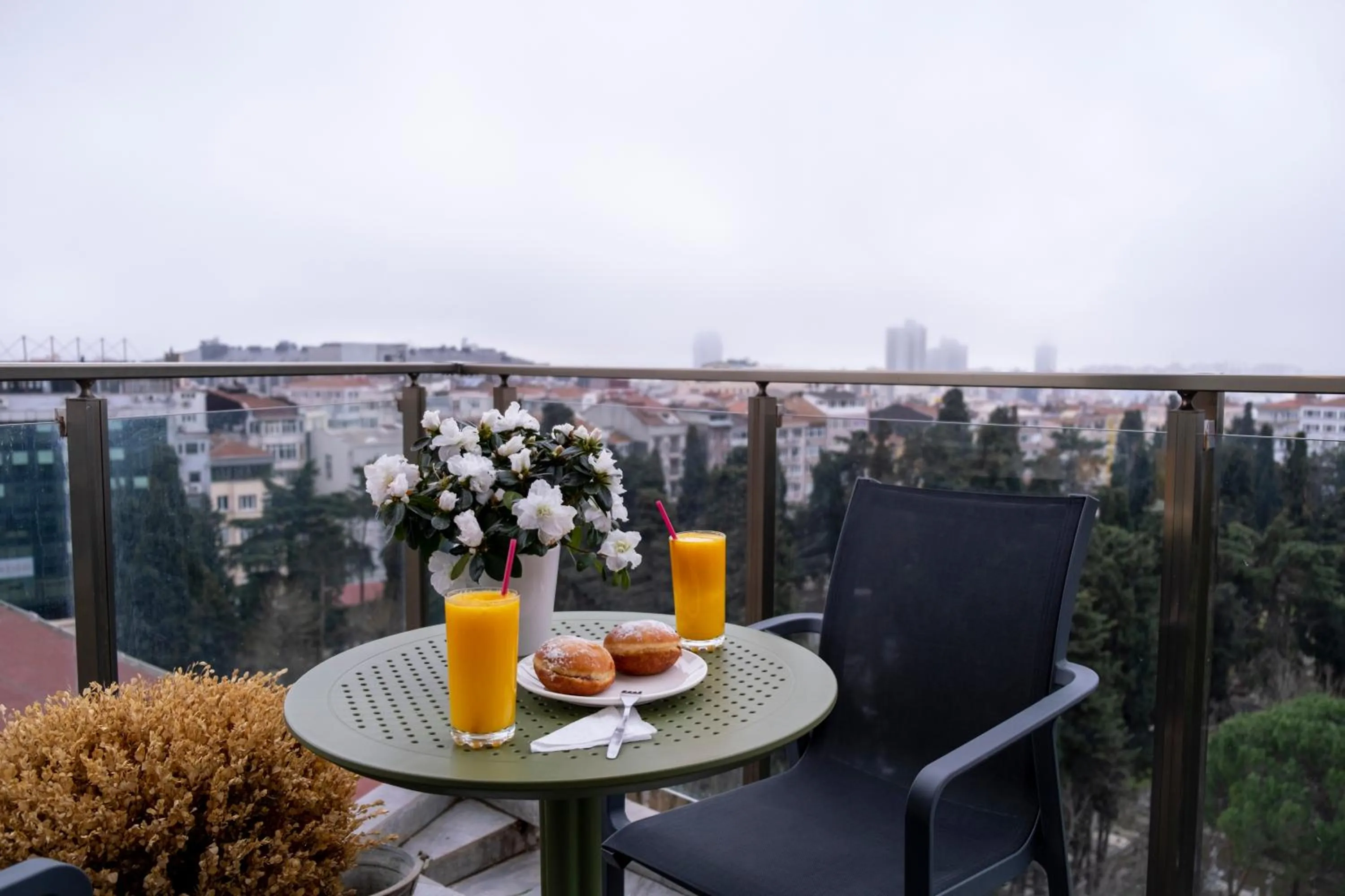 Balcony/Terrace in Numi Hotel
