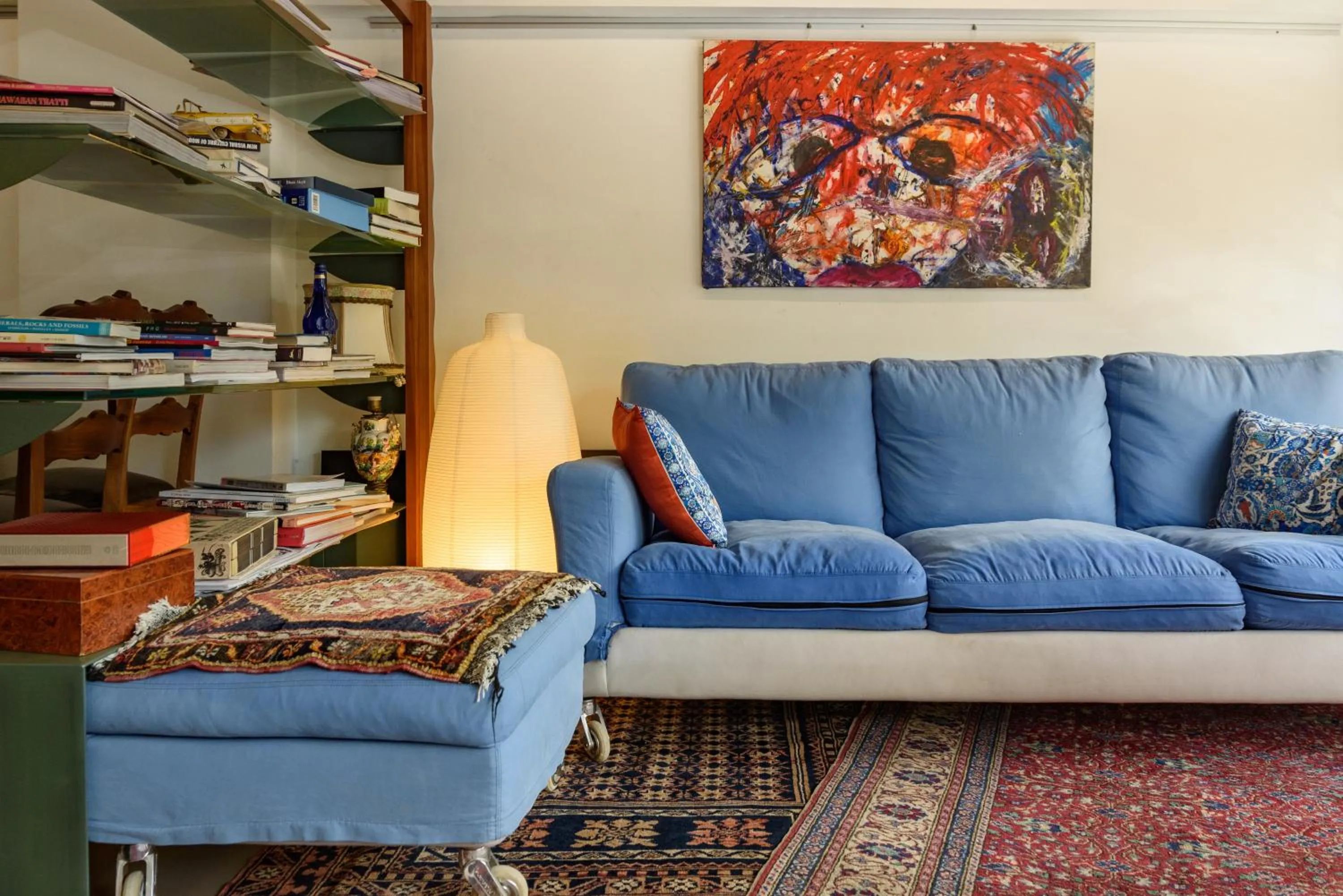 Communal lounge/ TV room in Numi Hotel