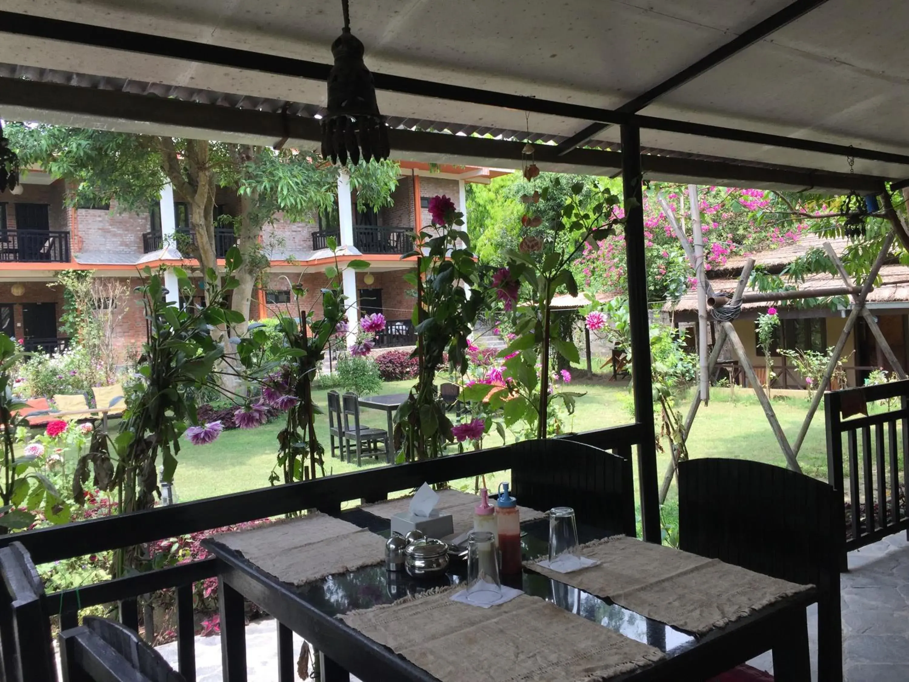 Restaurant/places to eat in Chautari Garden Resort Restaurant/places to eat in Chautari Garden Resort
