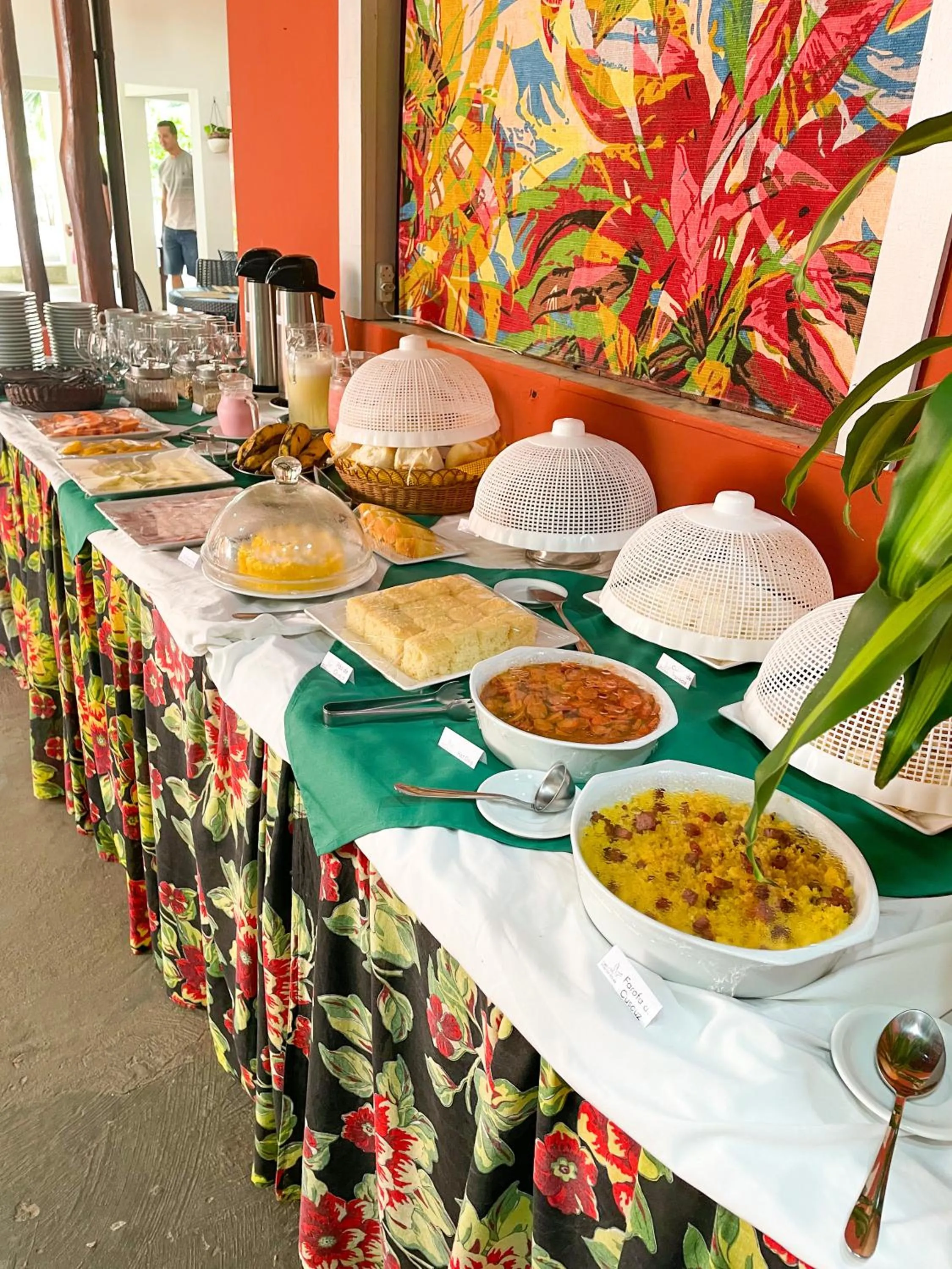 Restaurant/places to eat in Pousada Vôo da Águia