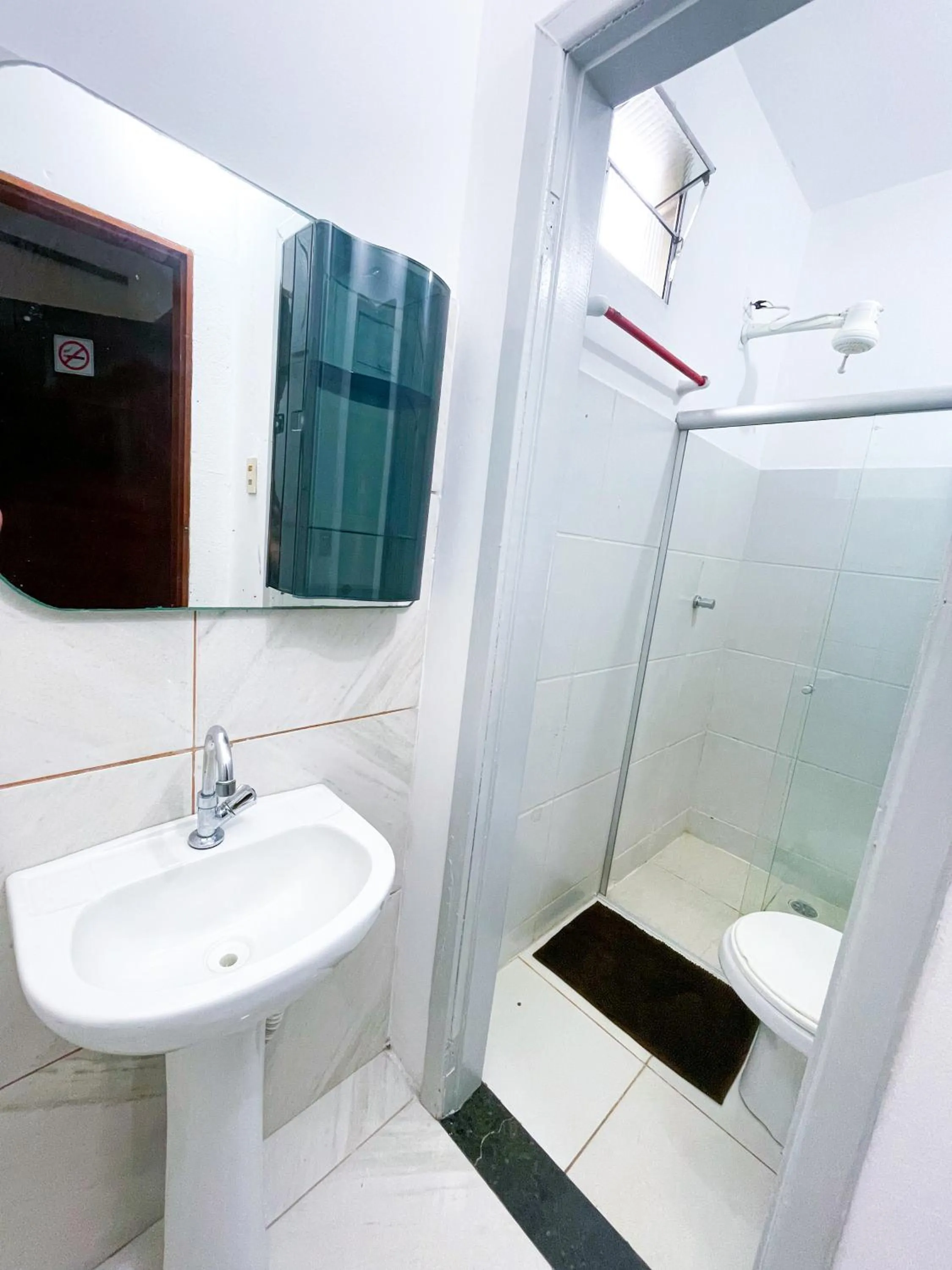 Shower in Pousada Vôo da Águia